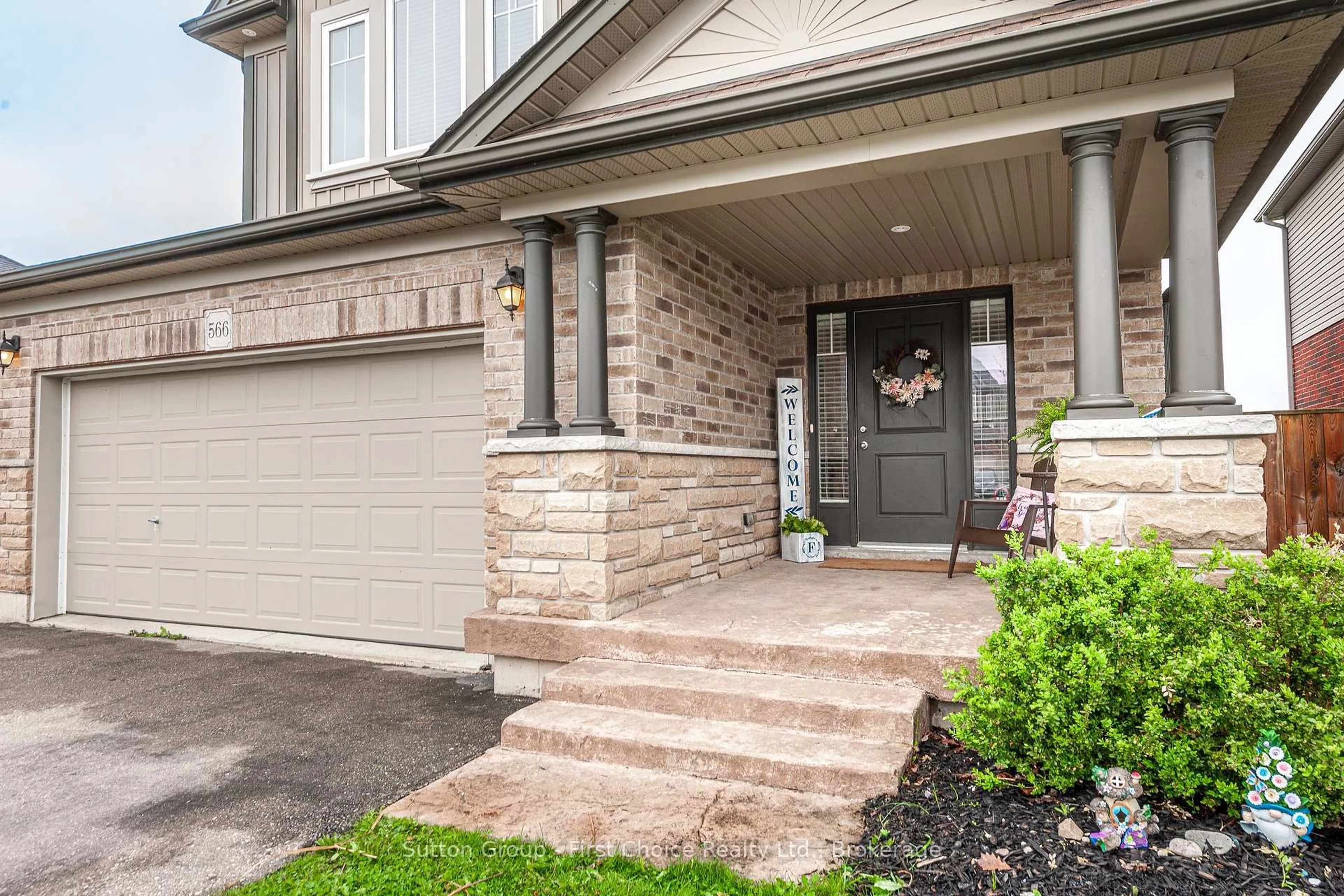 Unknown for 566 Forman Ave, Stratford Ontario N5A 0C6