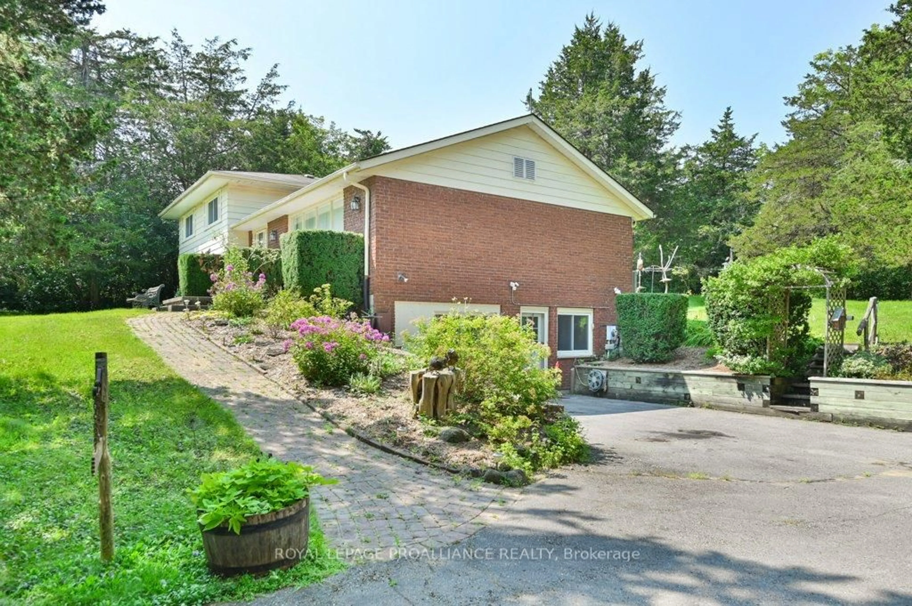A pic from outside/outdoor area/front of a property/back of a property/a pic from drone, unknown for 789 Hearns Rd, Hastings Ontario K0K 2C0