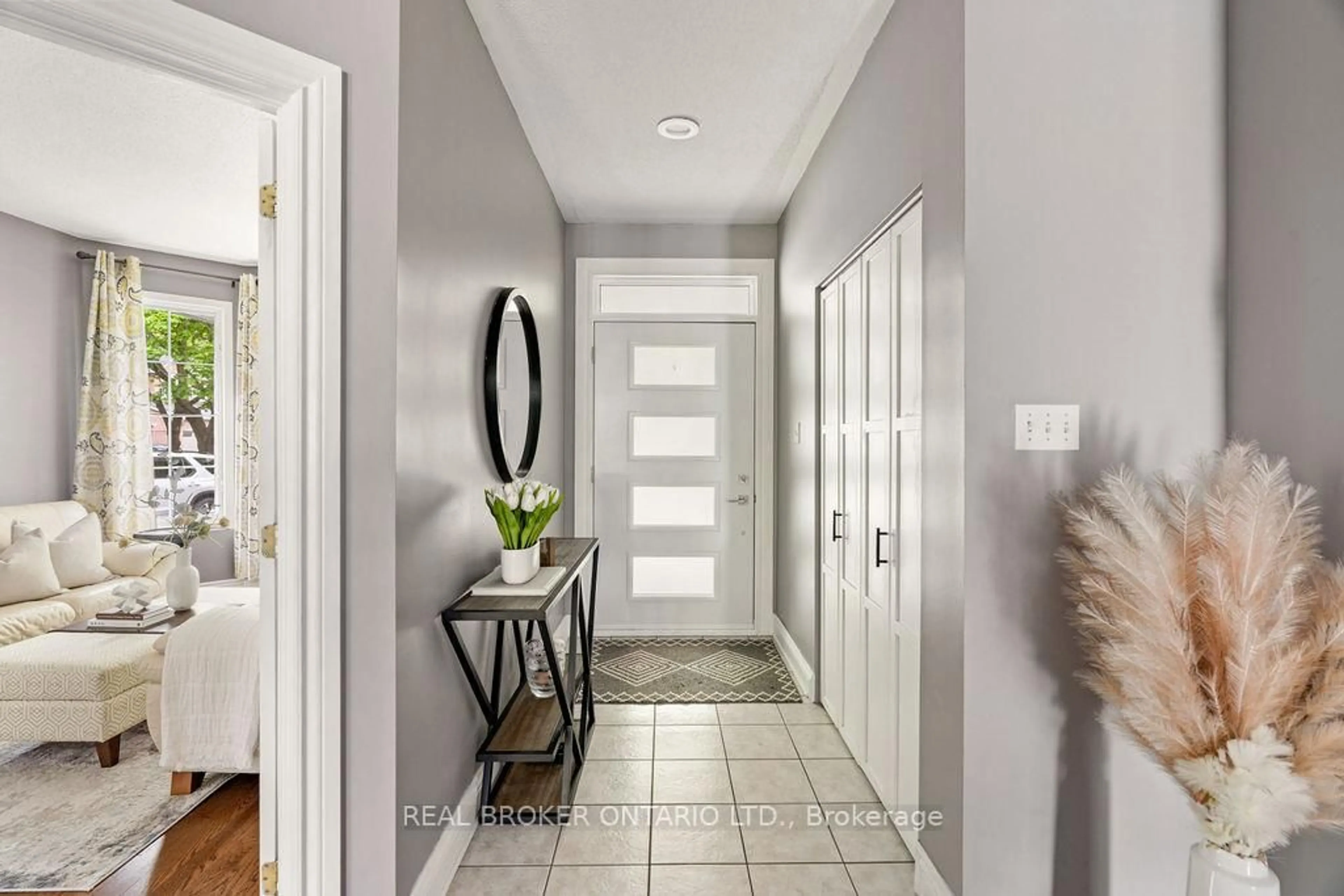 Indoor entryway for 1957 Montclair Ave, Orleans Ontario K1W 1H9