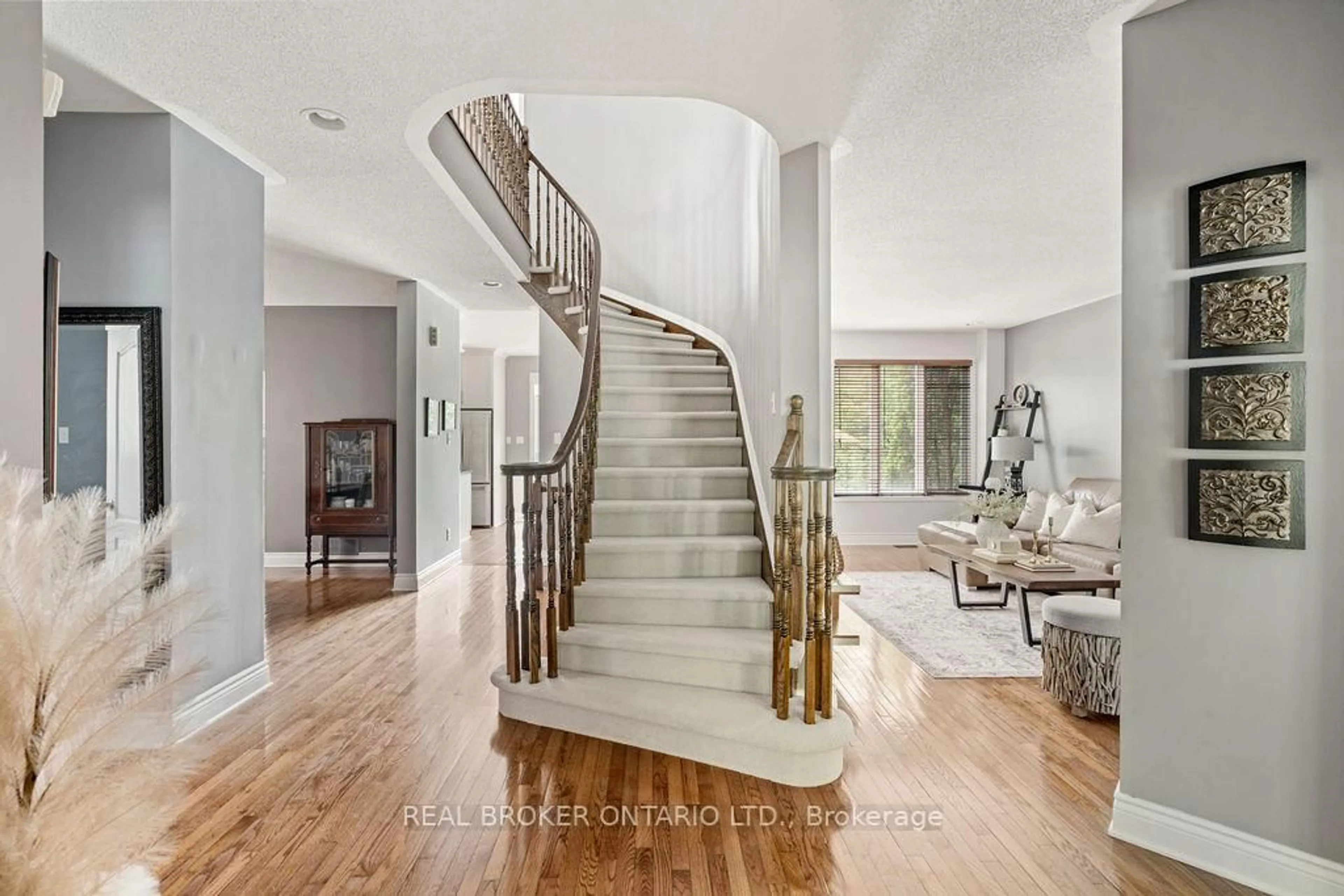 Unknown for 1957 Montclair Ave, Orleans Ontario K1W 1H9
