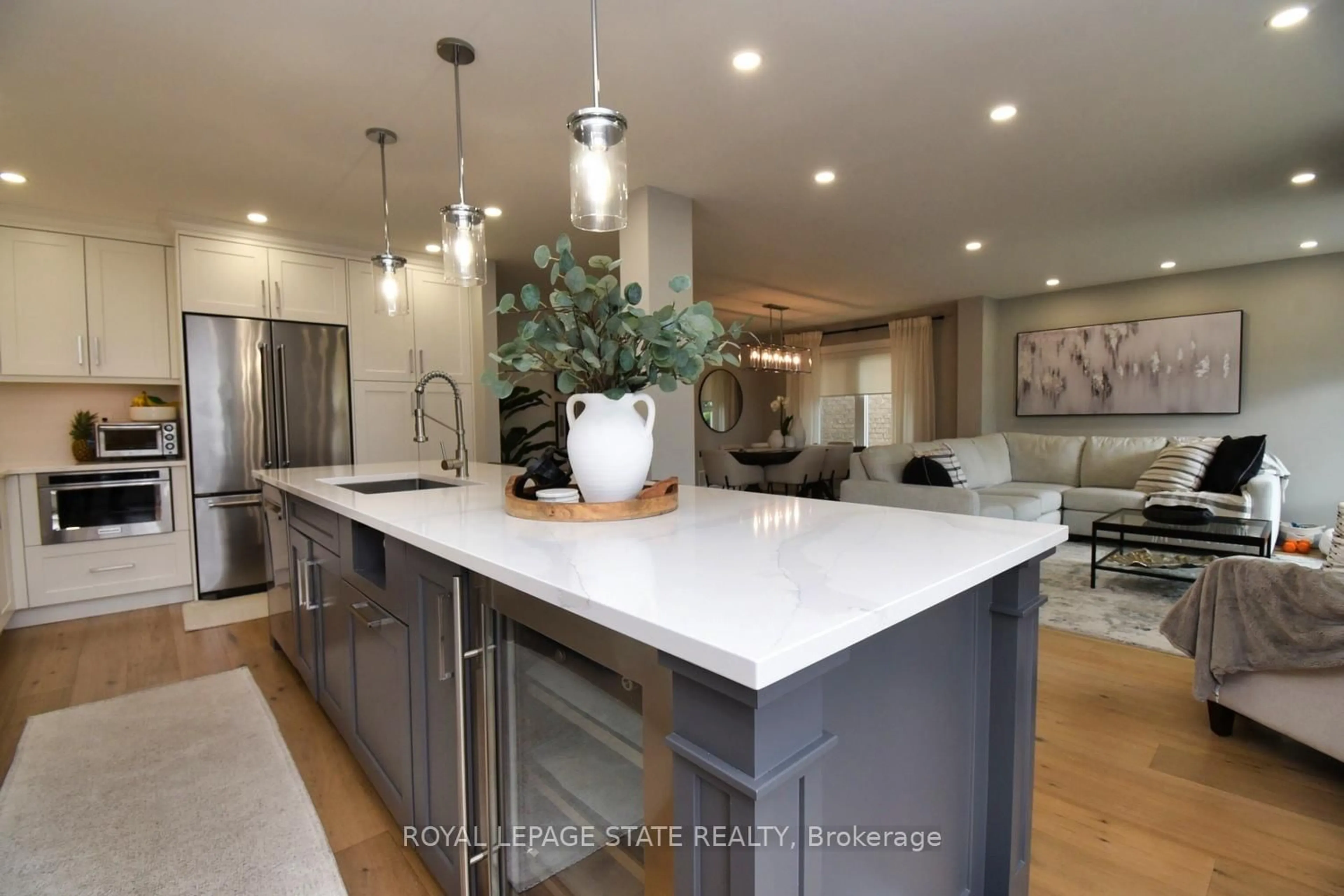 Open concept kitchen, unknown for 97 Voyager Pass, Hamilton Ontario L0R 1C0