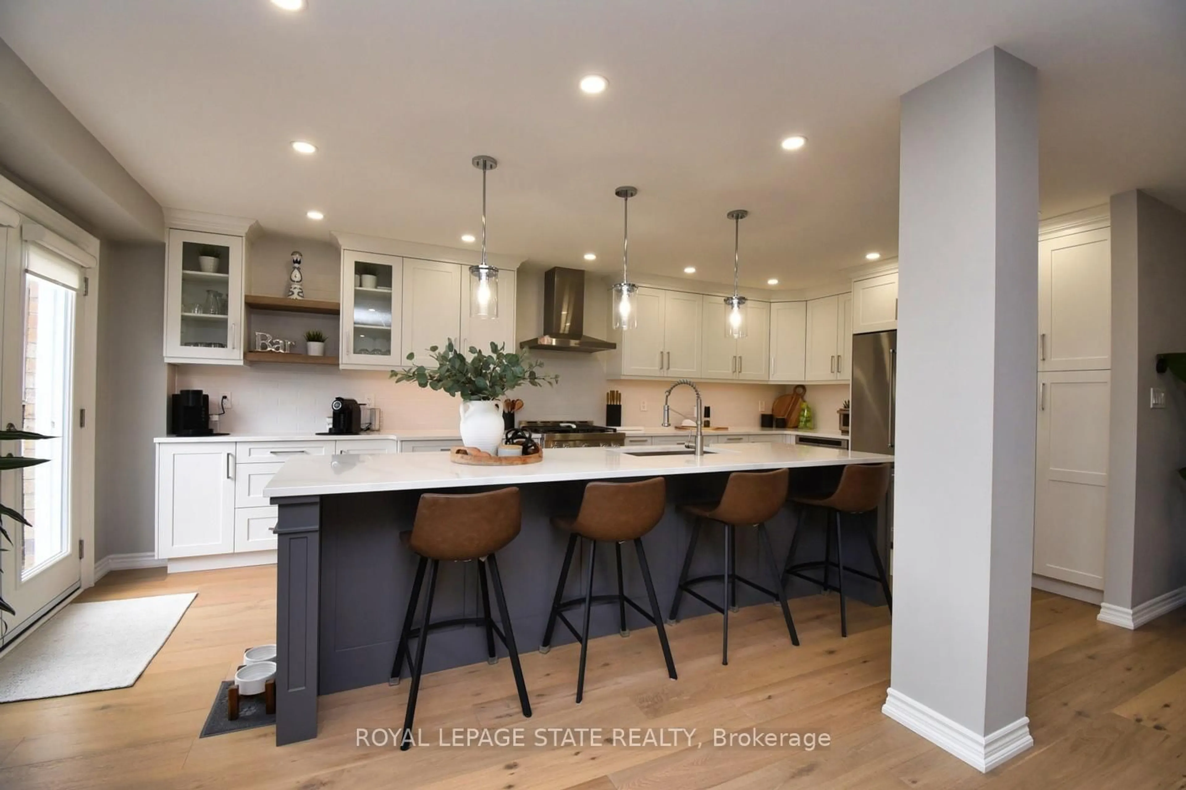 Open concept kitchen, unknown for 97 Voyager Pass, Hamilton Ontario L0R 1C0