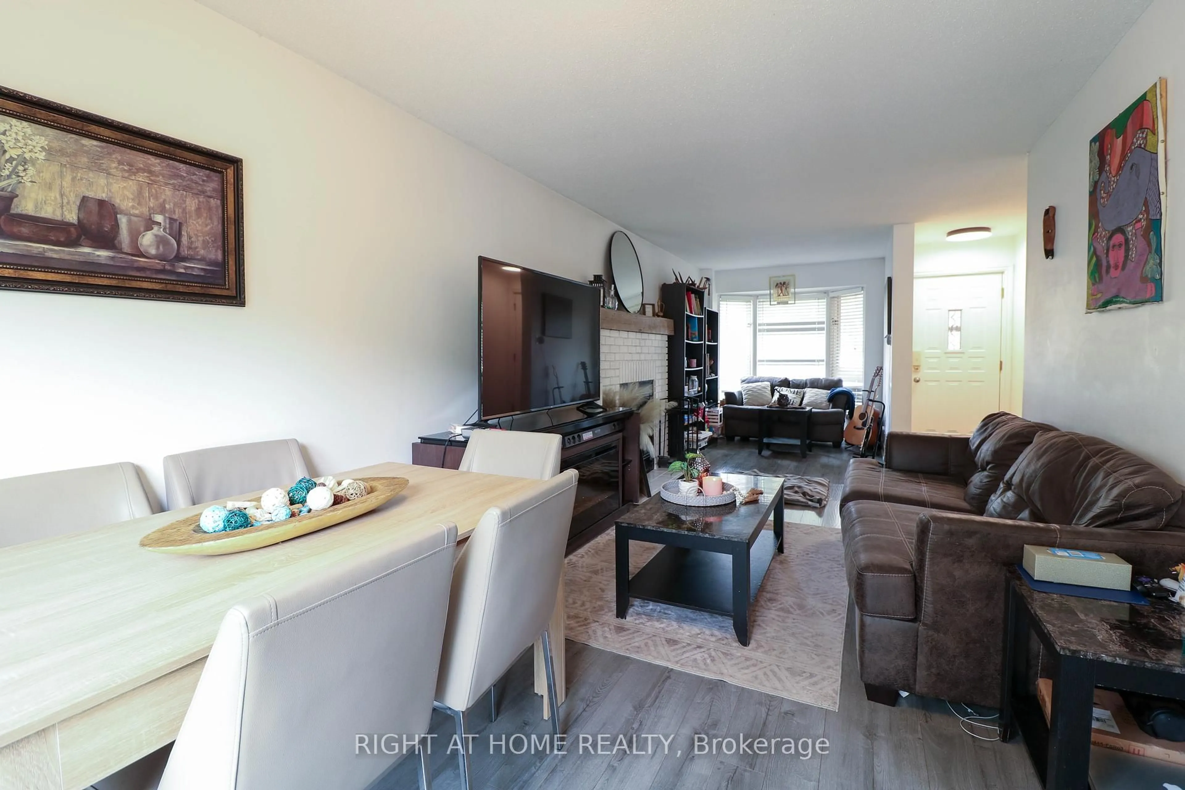Living room with furniture, unknown for 40 Stable Way, Kanata Ontario K2M 1A6