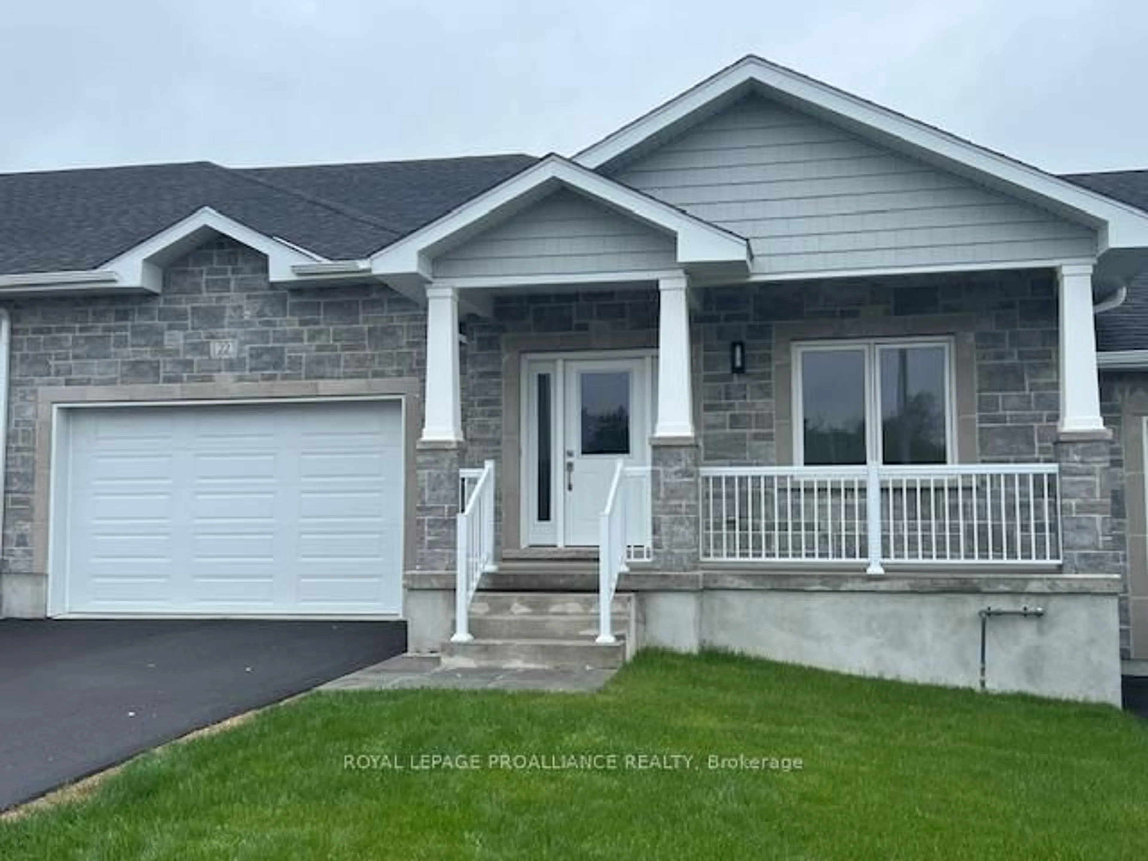 Home with vinyl exterior material, street for 22 Douglas Marshall Cres, Brockville Ontario K6V 0E7