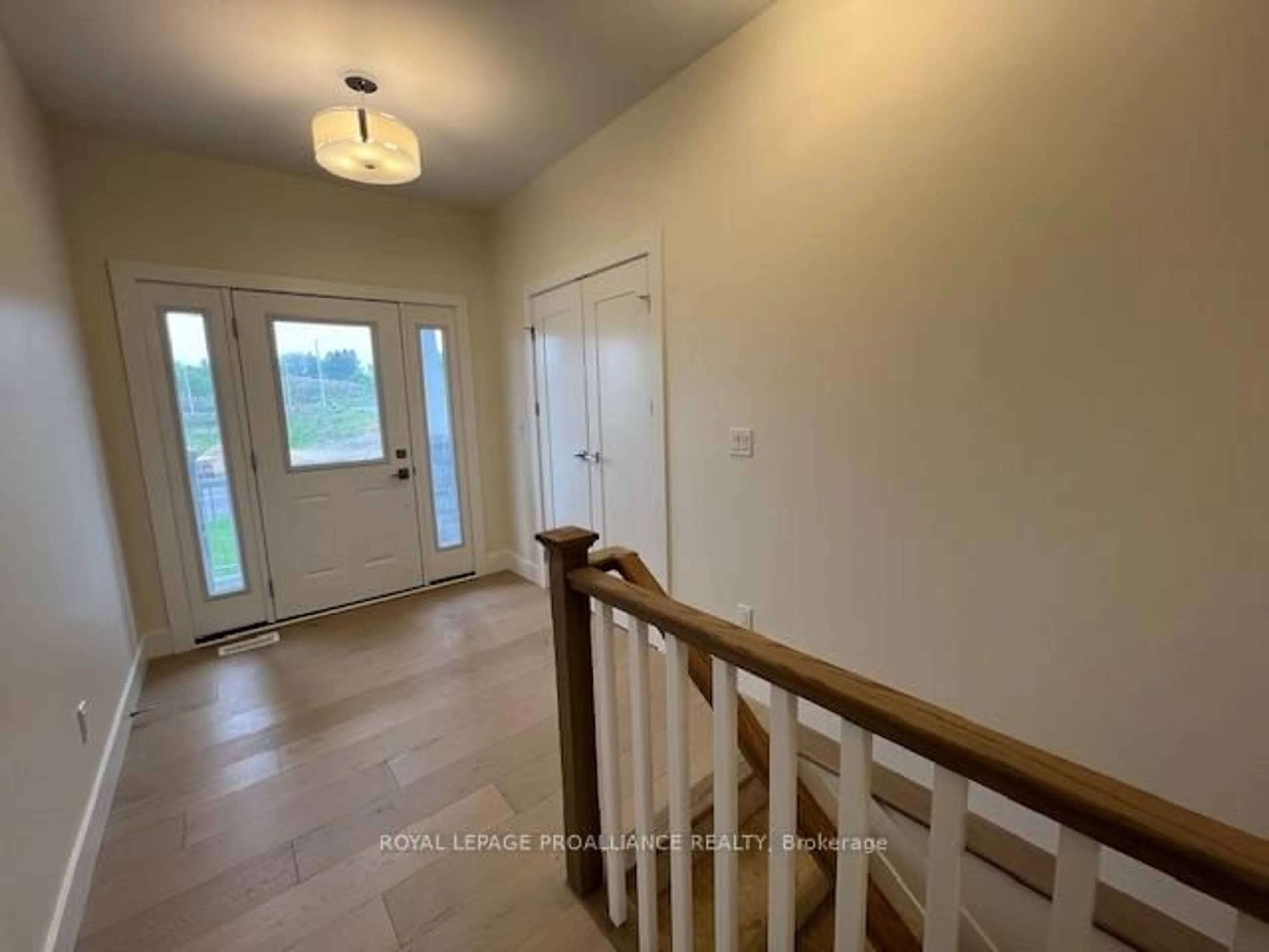Unknown for 22 Douglas Marshall Cres, Brockville Ontario K6V 0E7