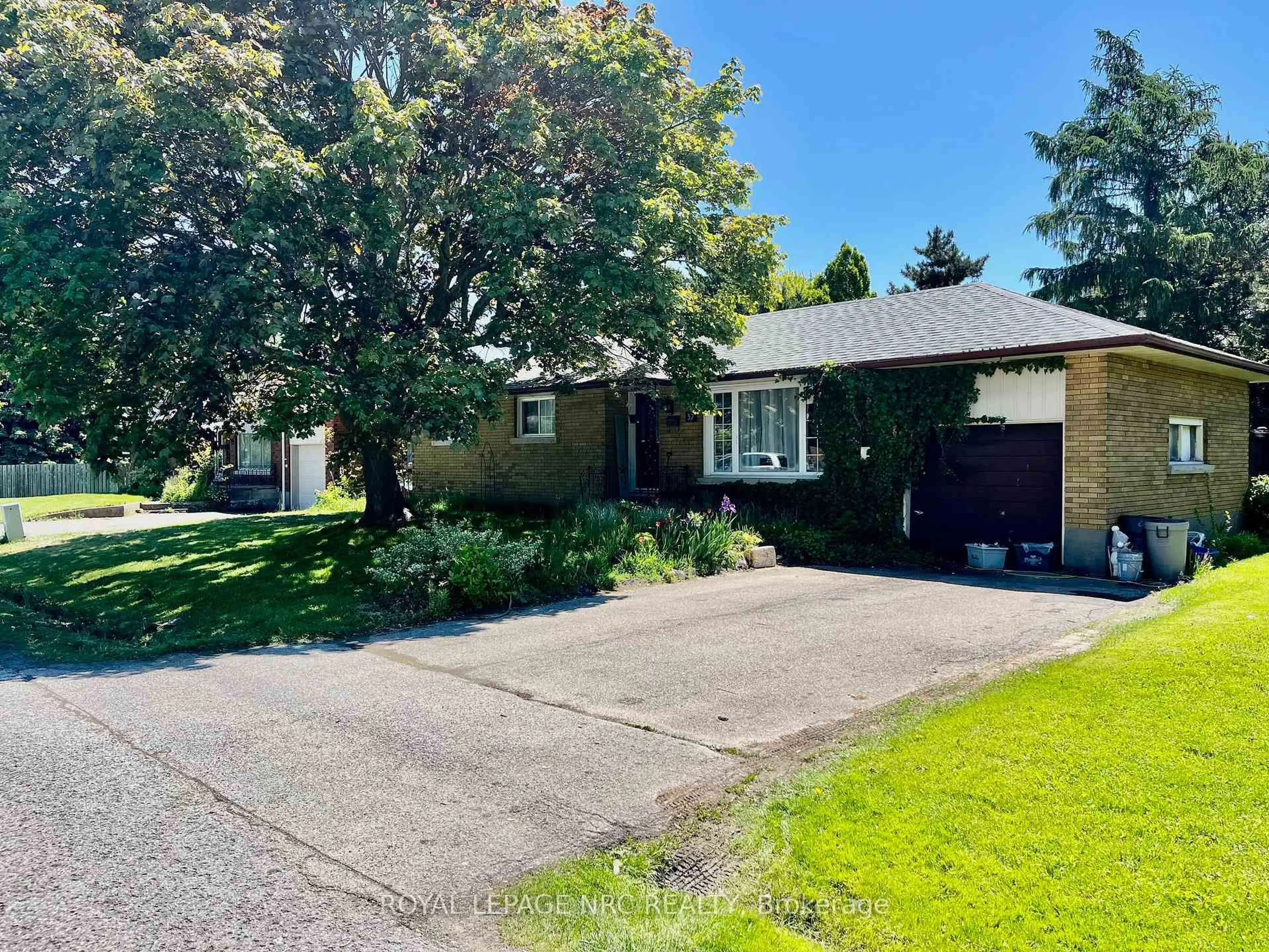 Unknown for 32 Buchanan Rd, St. Catharines Ontario L2M 4R6