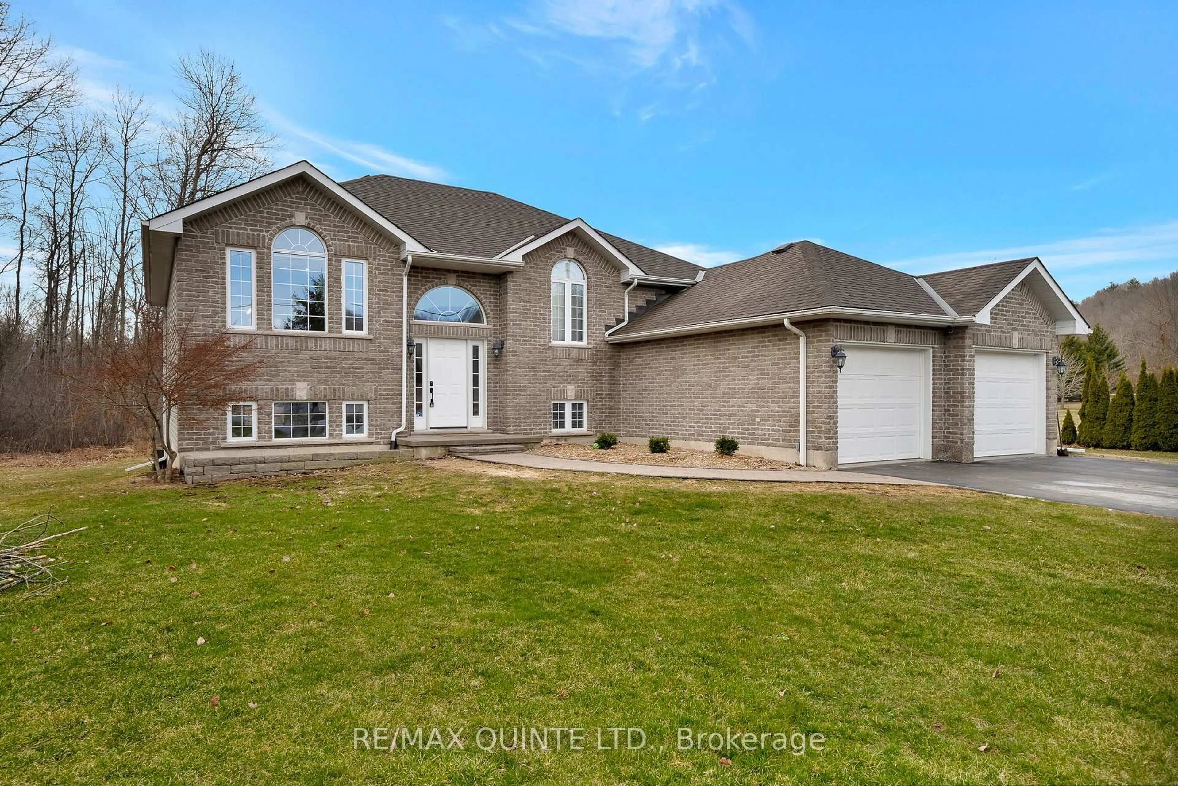 Home with brick exterior material, street for 544 Townsend Rd, Stirling Ontario K0K 3E0