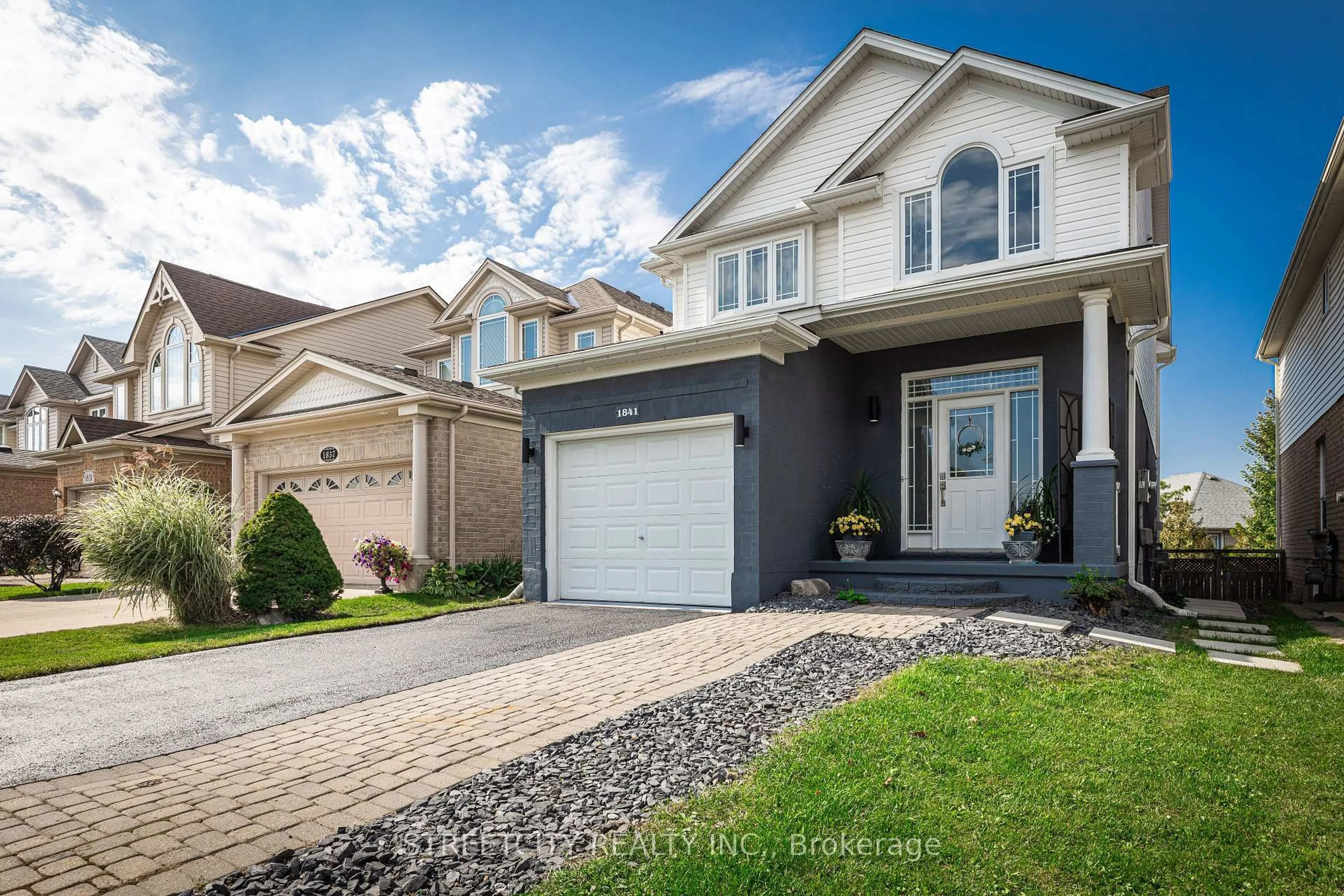 Home with vinyl exterior material, street for 1841 Rollingacres Dr, London North Ontario N5X 4K4