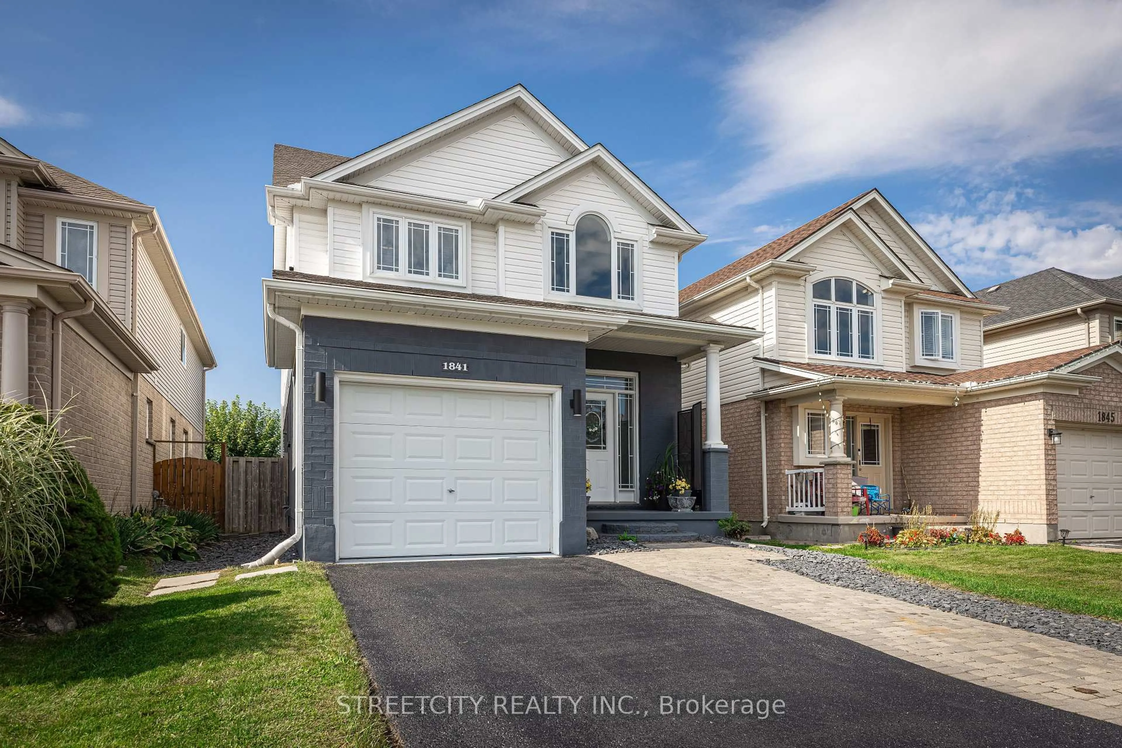 Home with vinyl exterior material, street for 1841 Rollingacres Dr, London North Ontario N5X 4K4