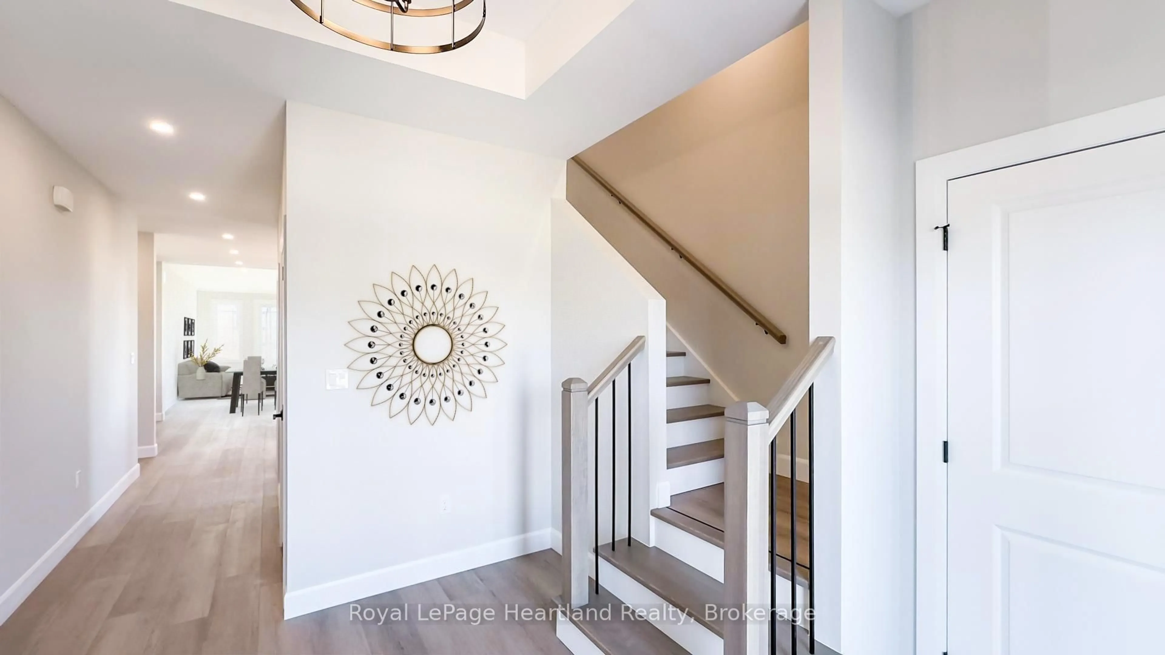 Indoor entryway for 441 COAST Dr, Goderich Ontario N7A 0C3