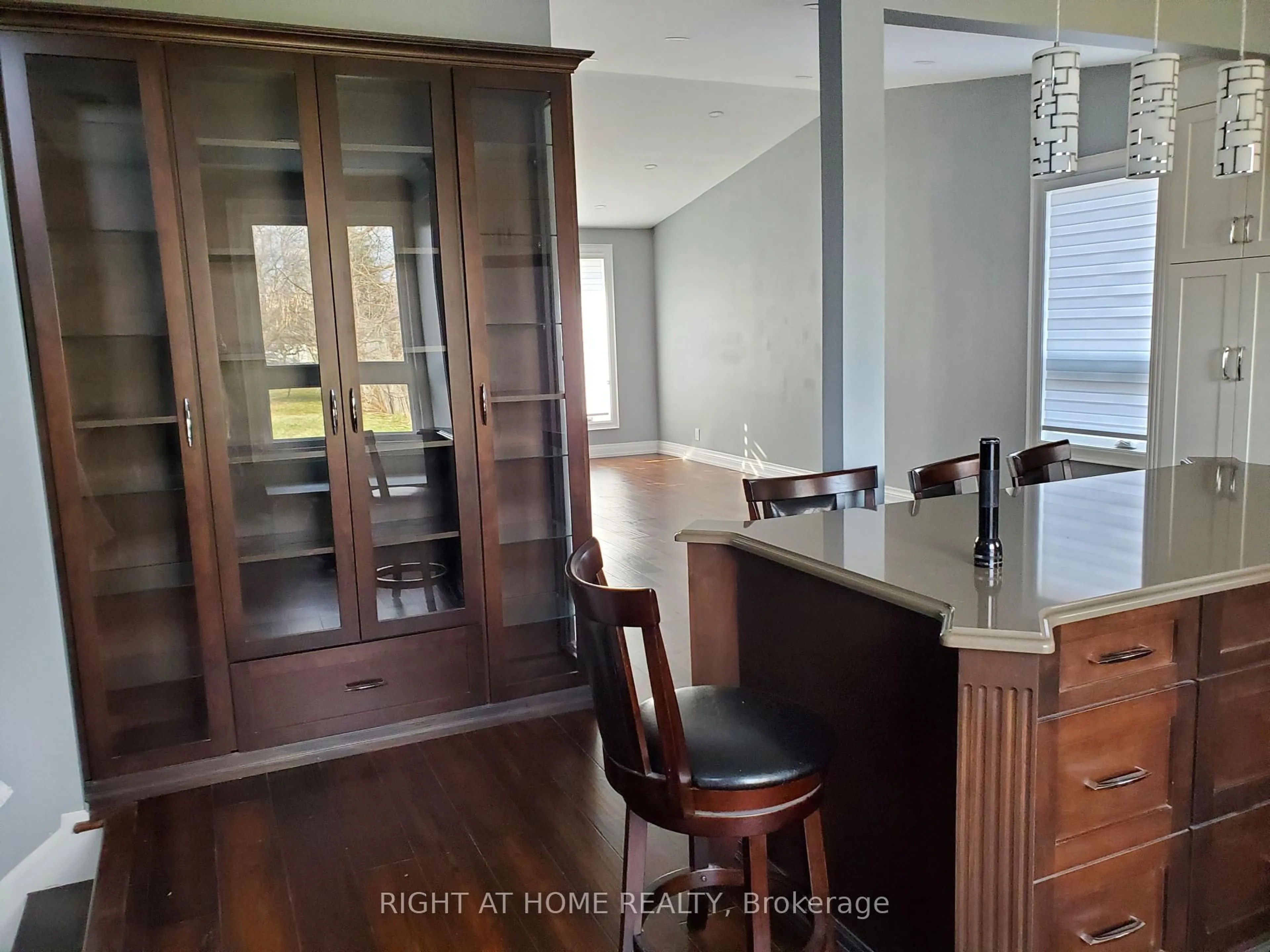 Unknown for 6015 Church's Lane, Niagara Falls Ontario L2J 1Y9