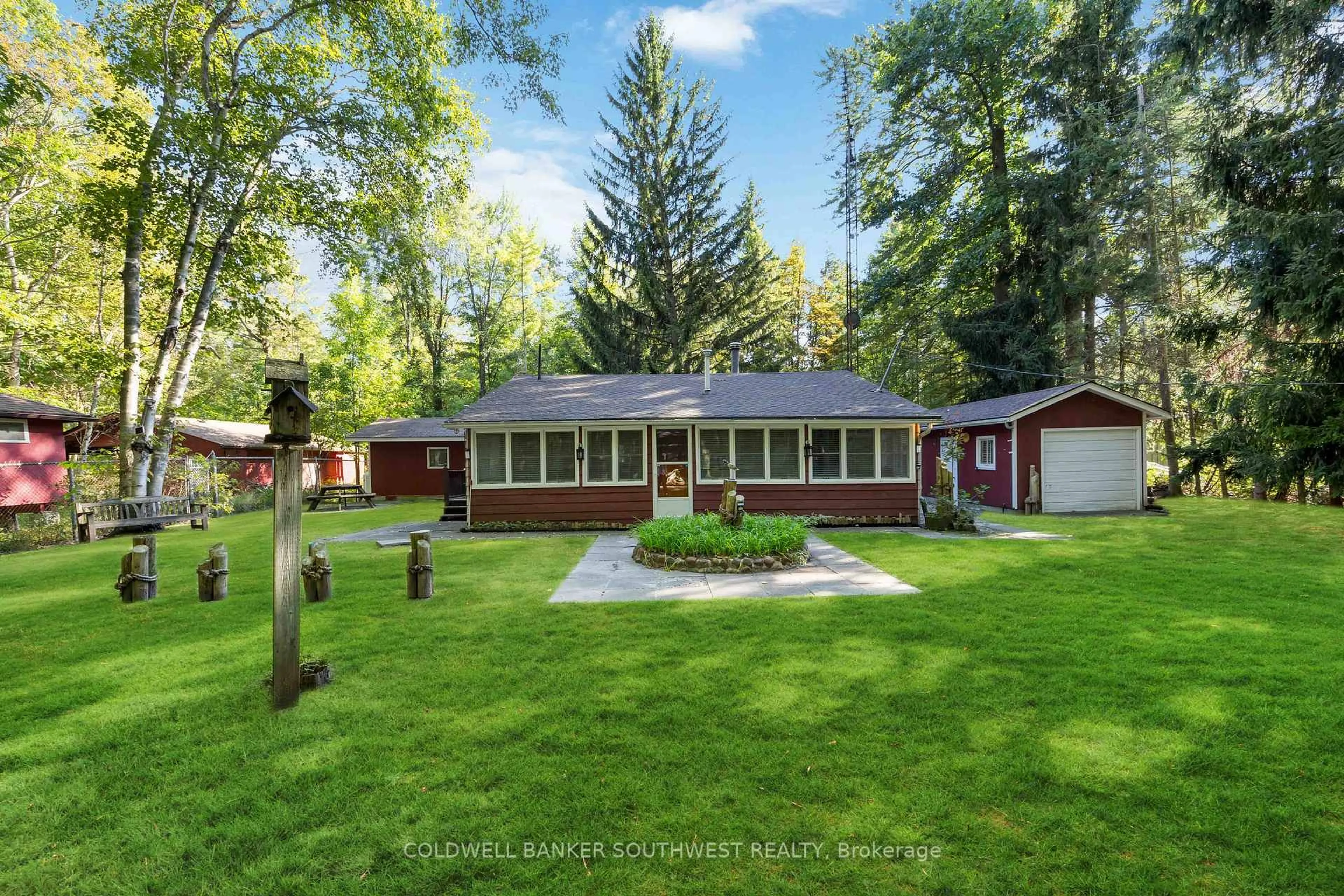 A pic from outside/outdoor area/front of a property/back of a property/a pic from drone, unknown for 6077 Provost Rd, Lambton Shores Ontario N0N 1J2
