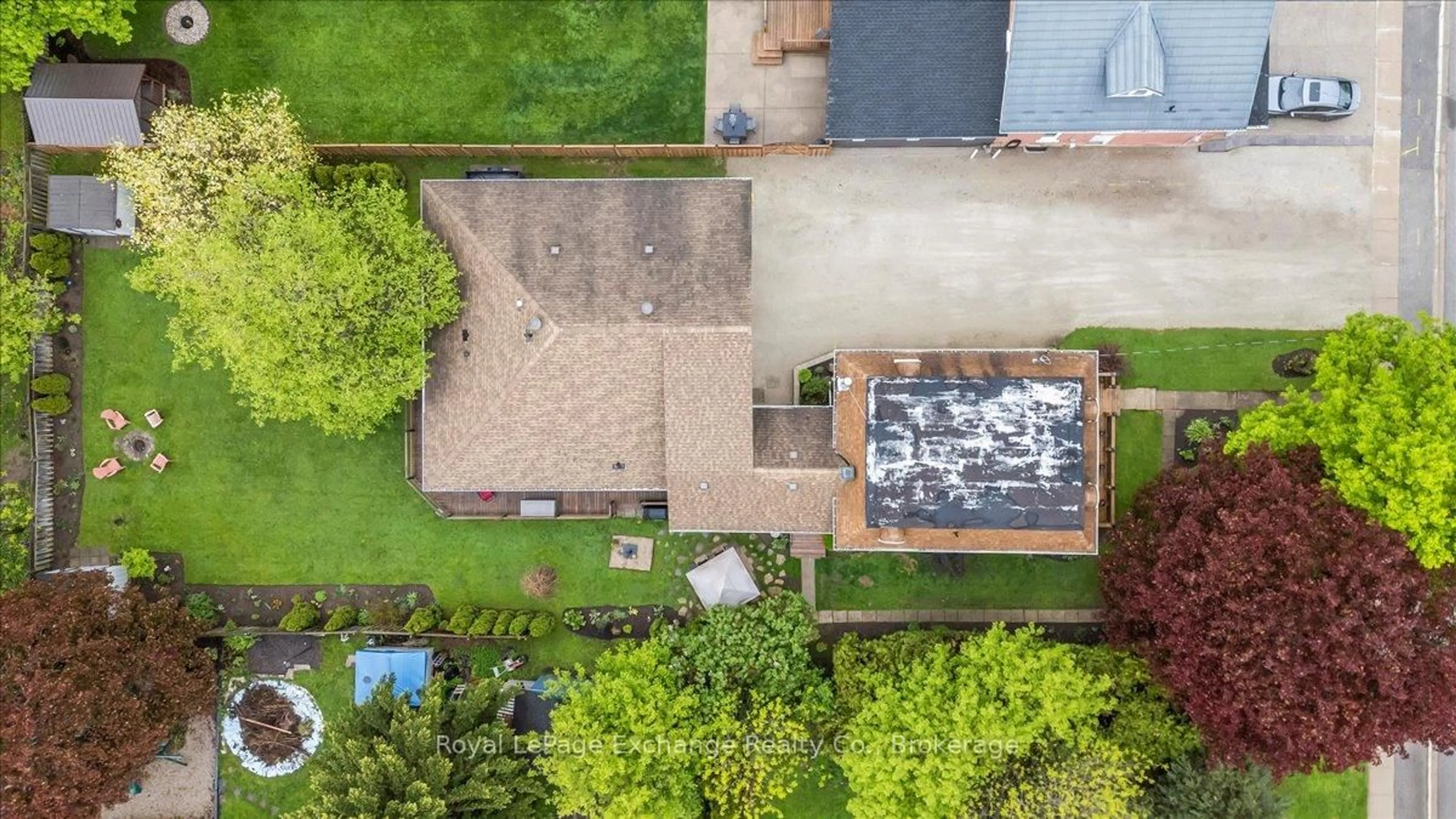 A pic from outside/outdoor area/front of a property/back of a property/a pic from drone, street for 144 Yonge St, Arran-Elderslie Ontario N0H 2N0