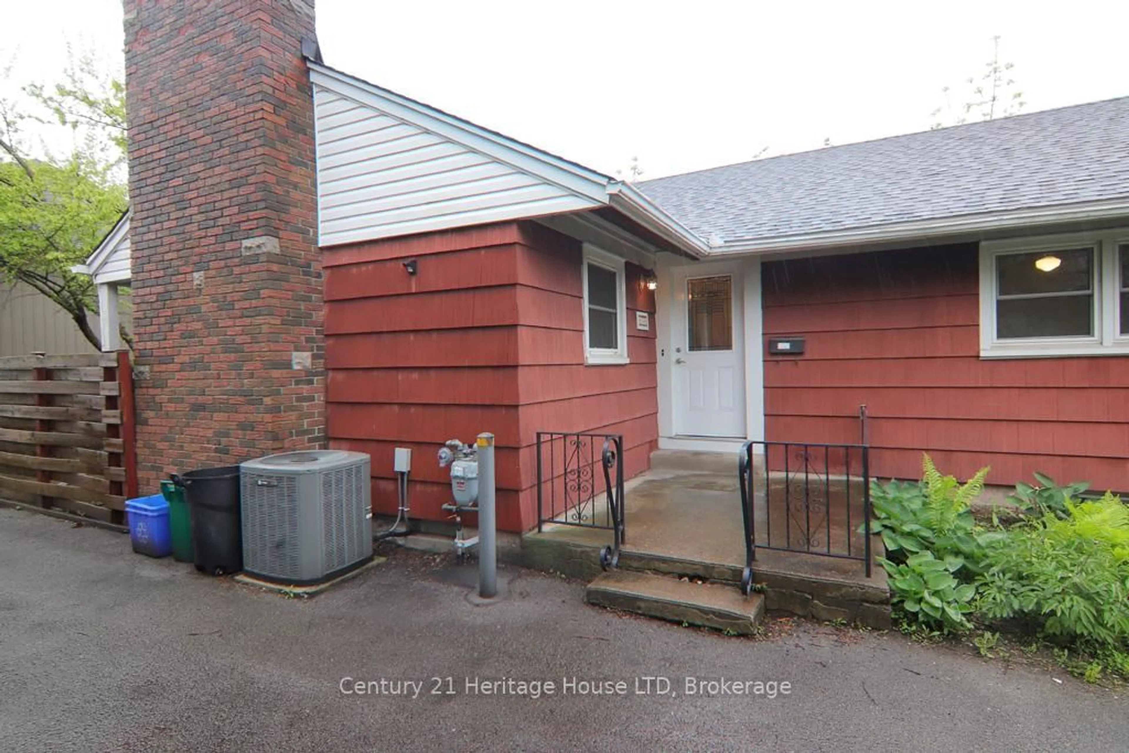 Unknown for 538 CARLTON St, St. Catharines Ontario L2M 4X7