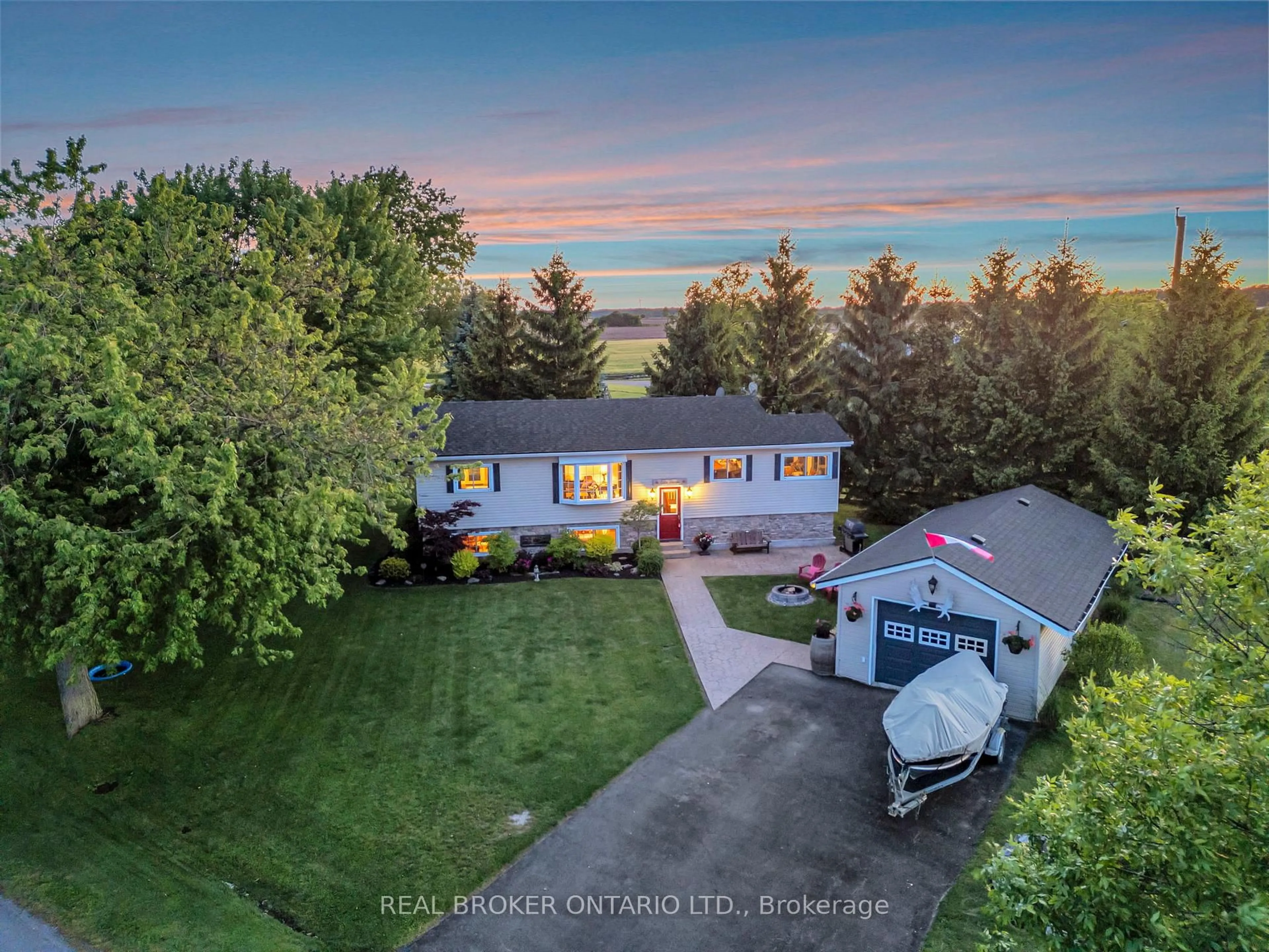 A pic from outside/outdoor area/front of a property/back of a property/a pic from drone, water/lake/river/ocean view for 1697 Lakeshore Rd, Haldimand Ontario N0A 1P0