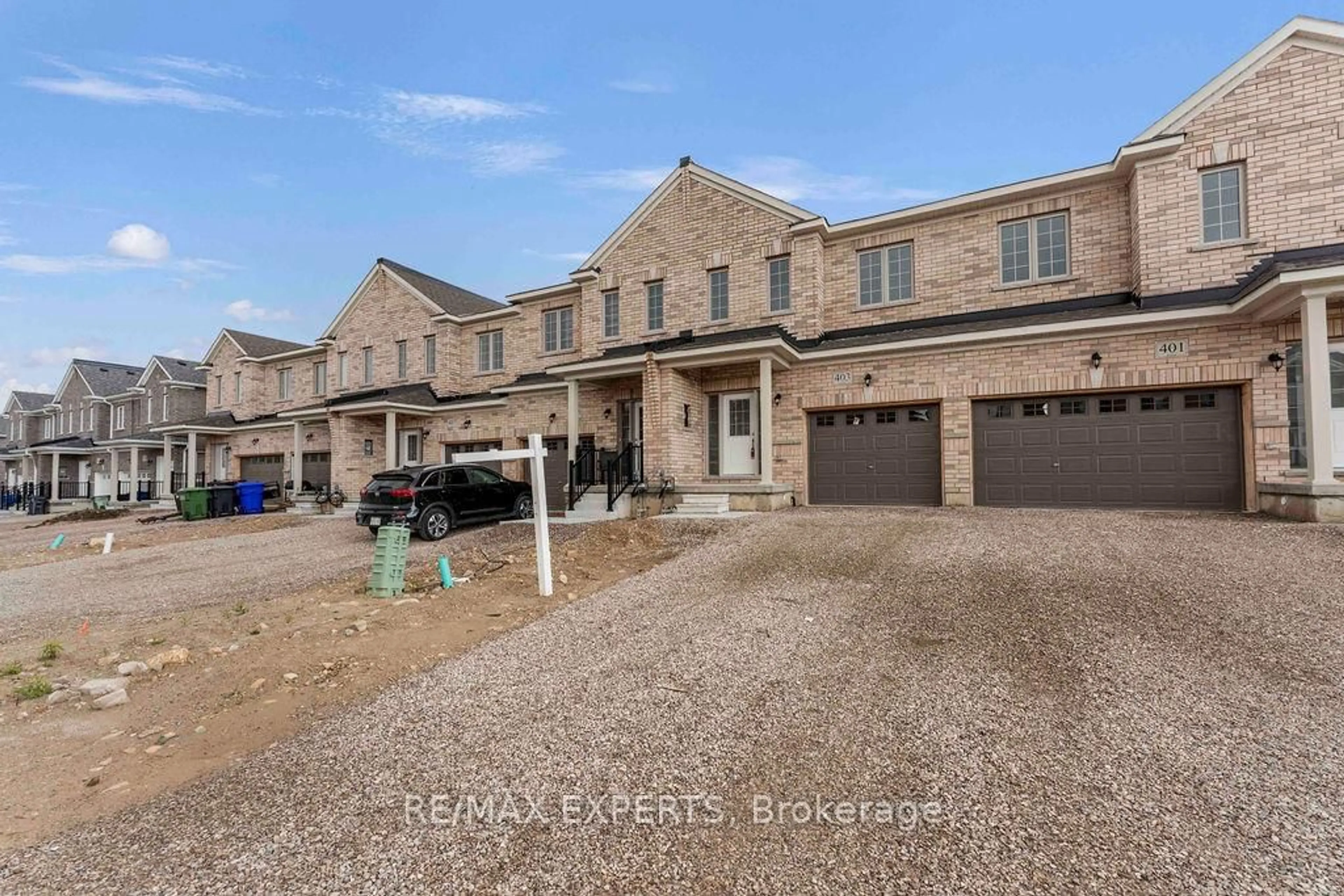 A pic from outside/outdoor area/front of a property/back of a property/a pic from drone, street for 403 Van Dusen Ave, Southgate Ontario N0C 1B0