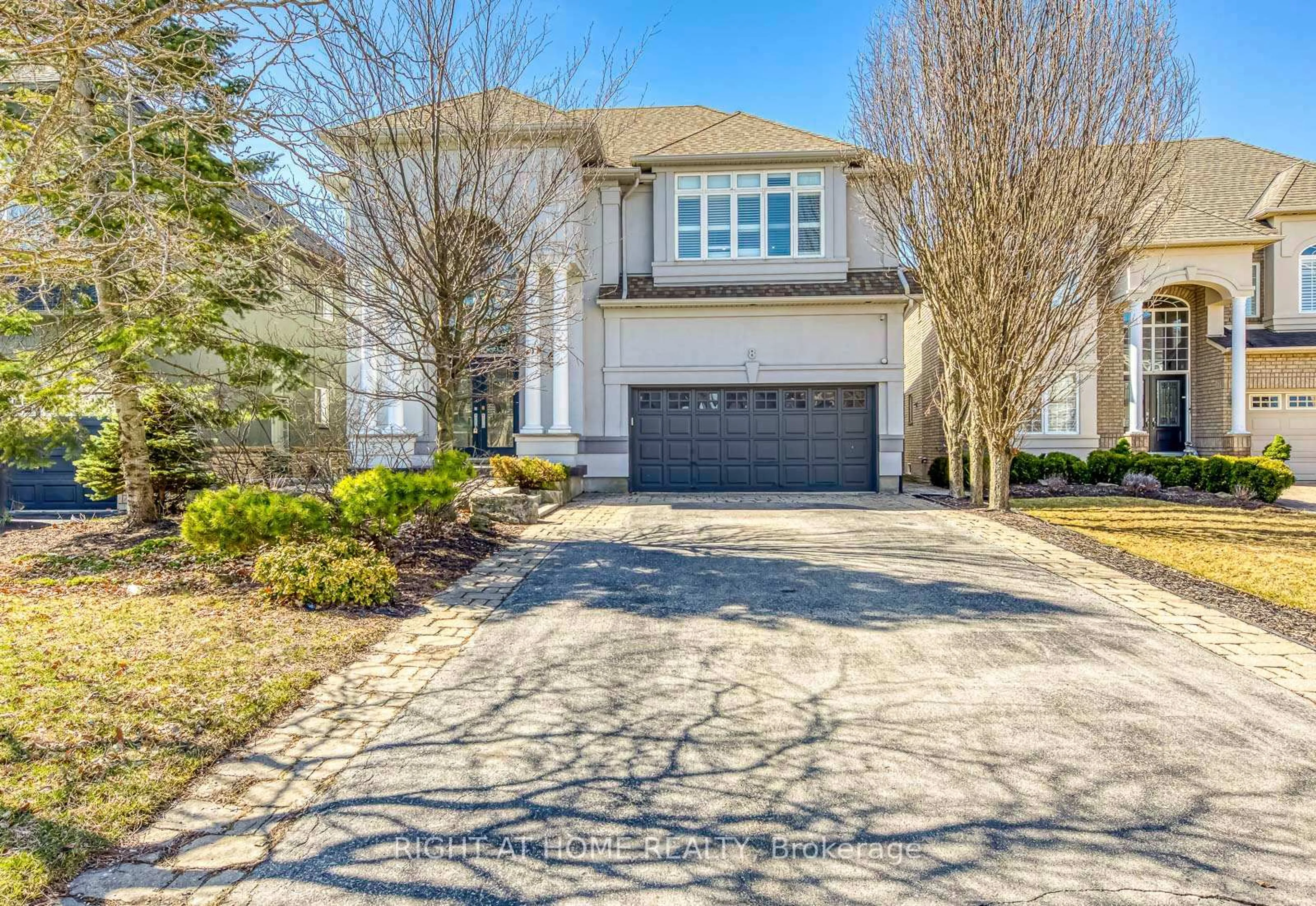 Unknown for 8 Hackamore Crt, Hamilton Ontario L9K 1N7