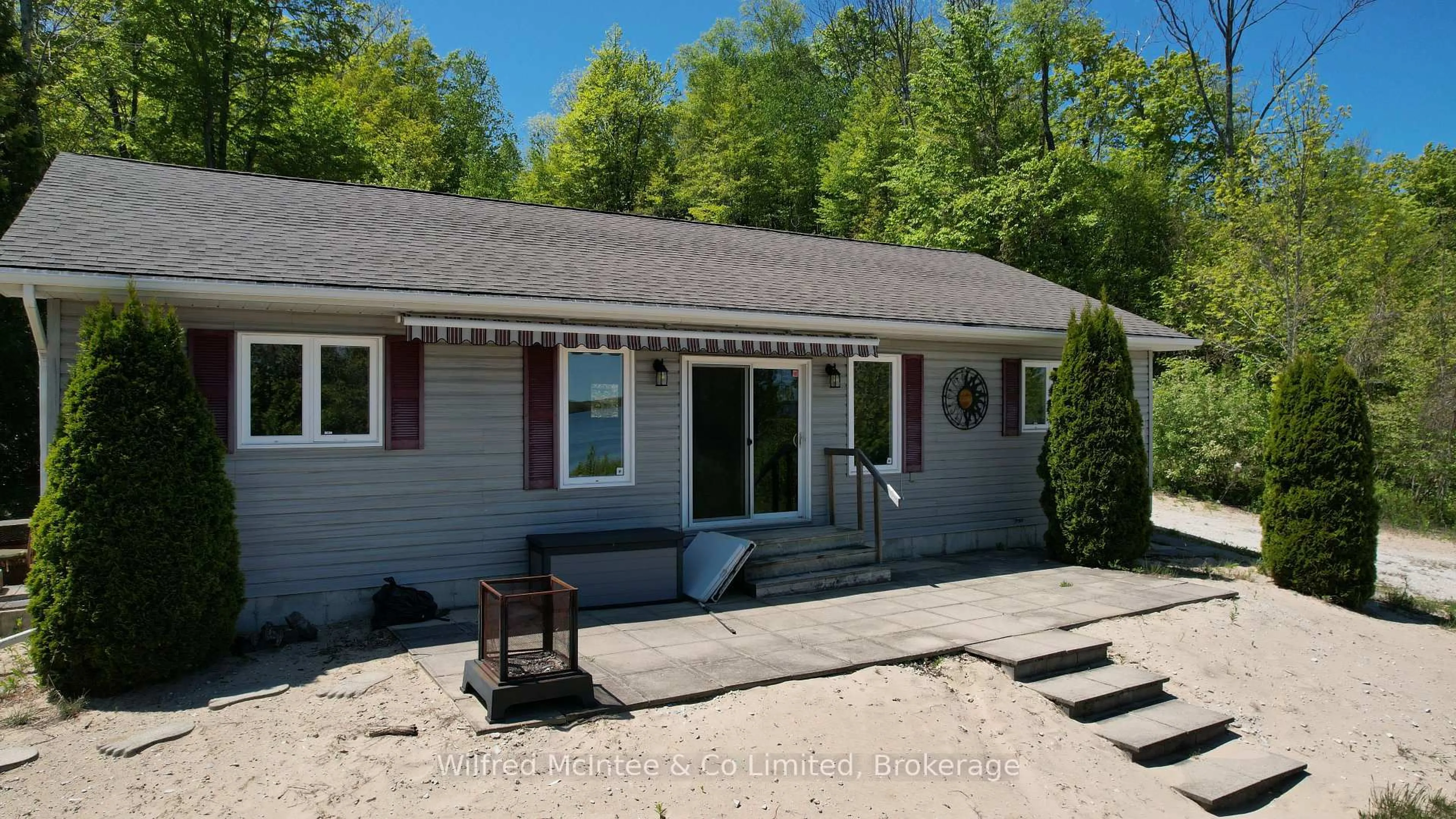 Patio, unknown for 35 Bryant St, South Bruce Peninsula Ontario N0H 2T0