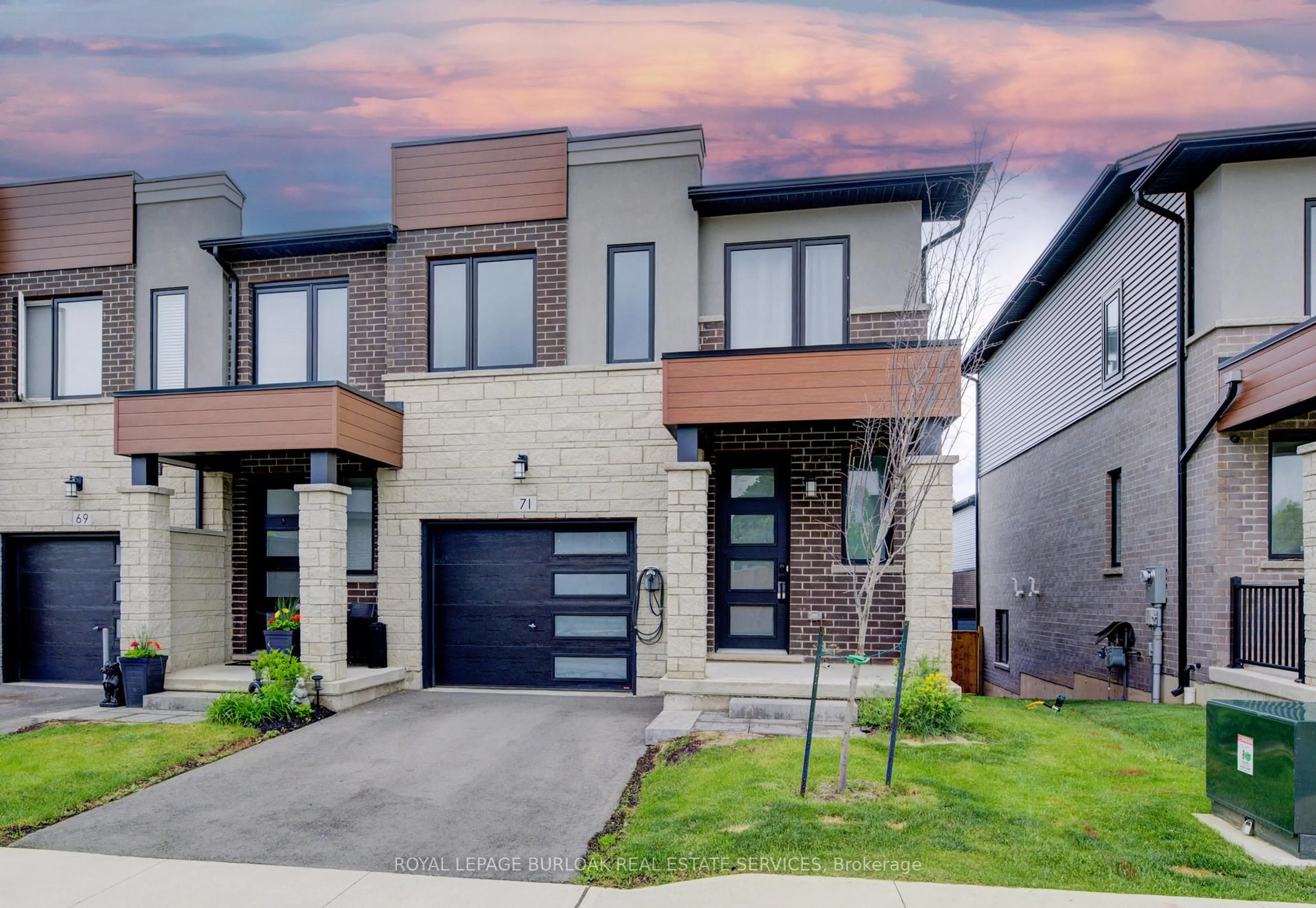 Home with brick exterior material, street for 71 Bensley Lane, Hamilton Ontario L9C 0E9
