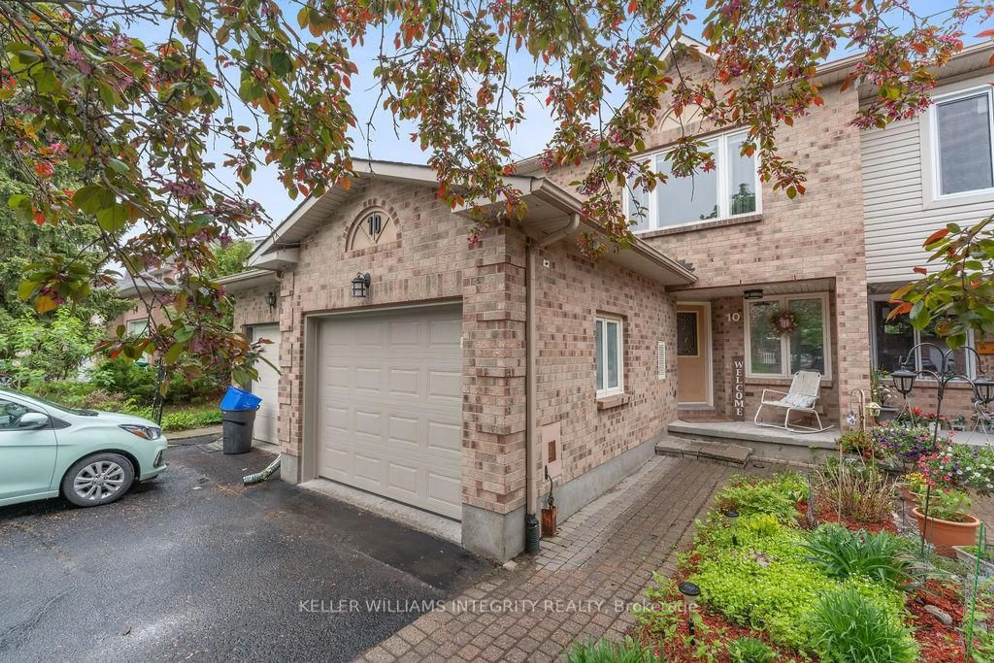 Home with brick exterior material, street for 10 Baton Crt, Kanata Ontario K2L 4C8