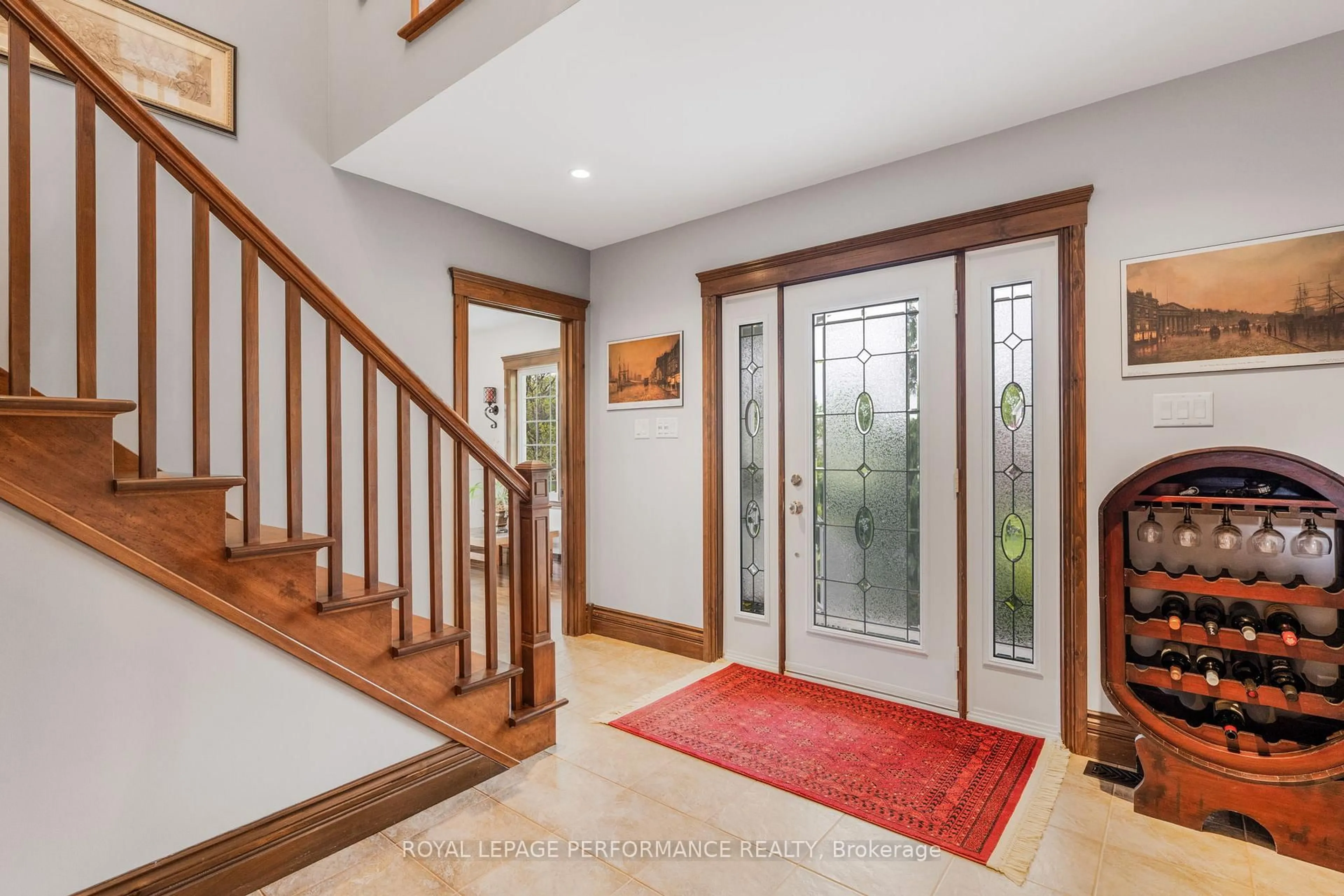 Indoor entryway for 39 Bonin St, Champlain Ontario K0B 1K0