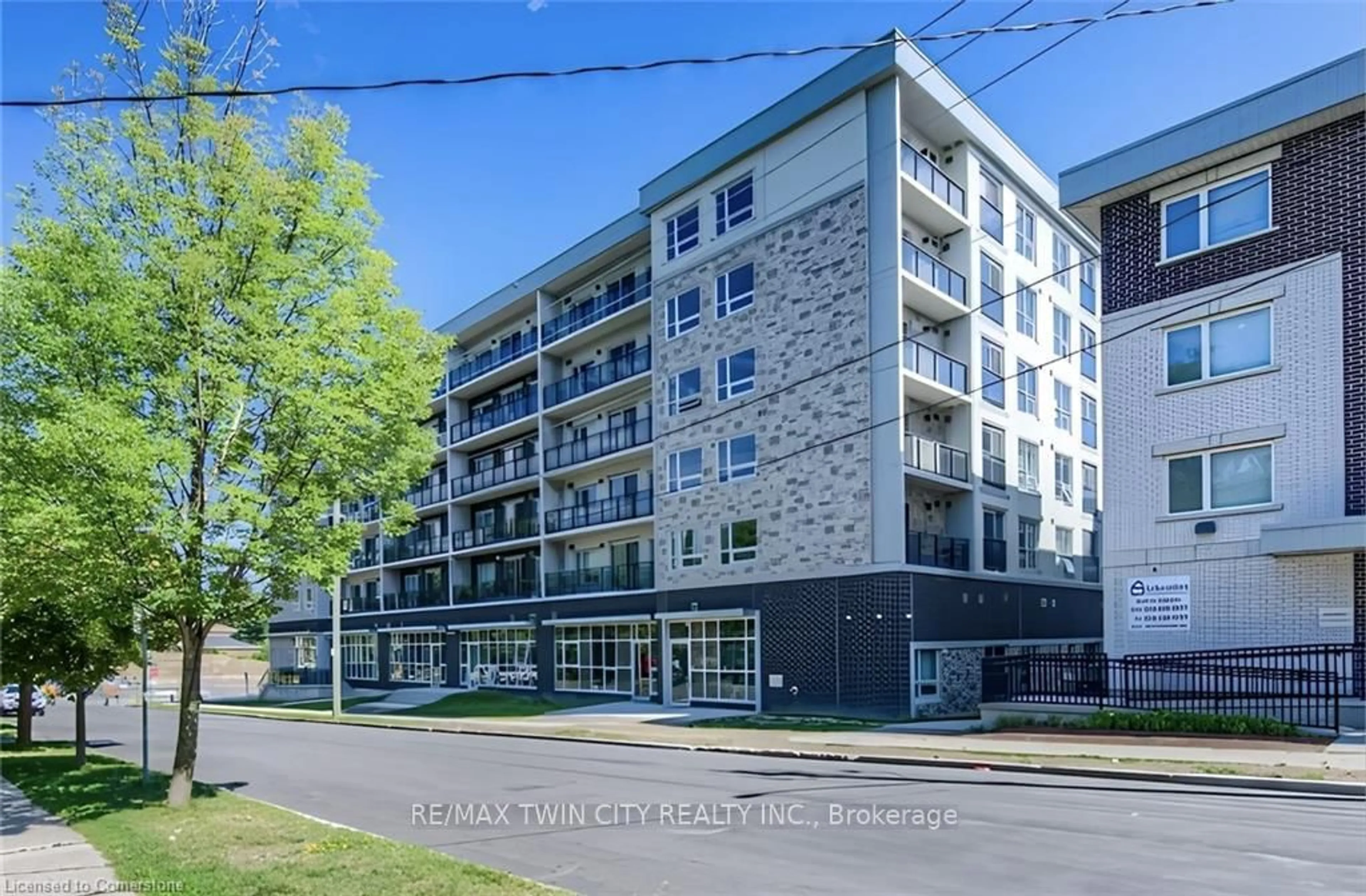 Patio, building for 275 LARCH St #F311, Waterloo Ontario N2L 3R2