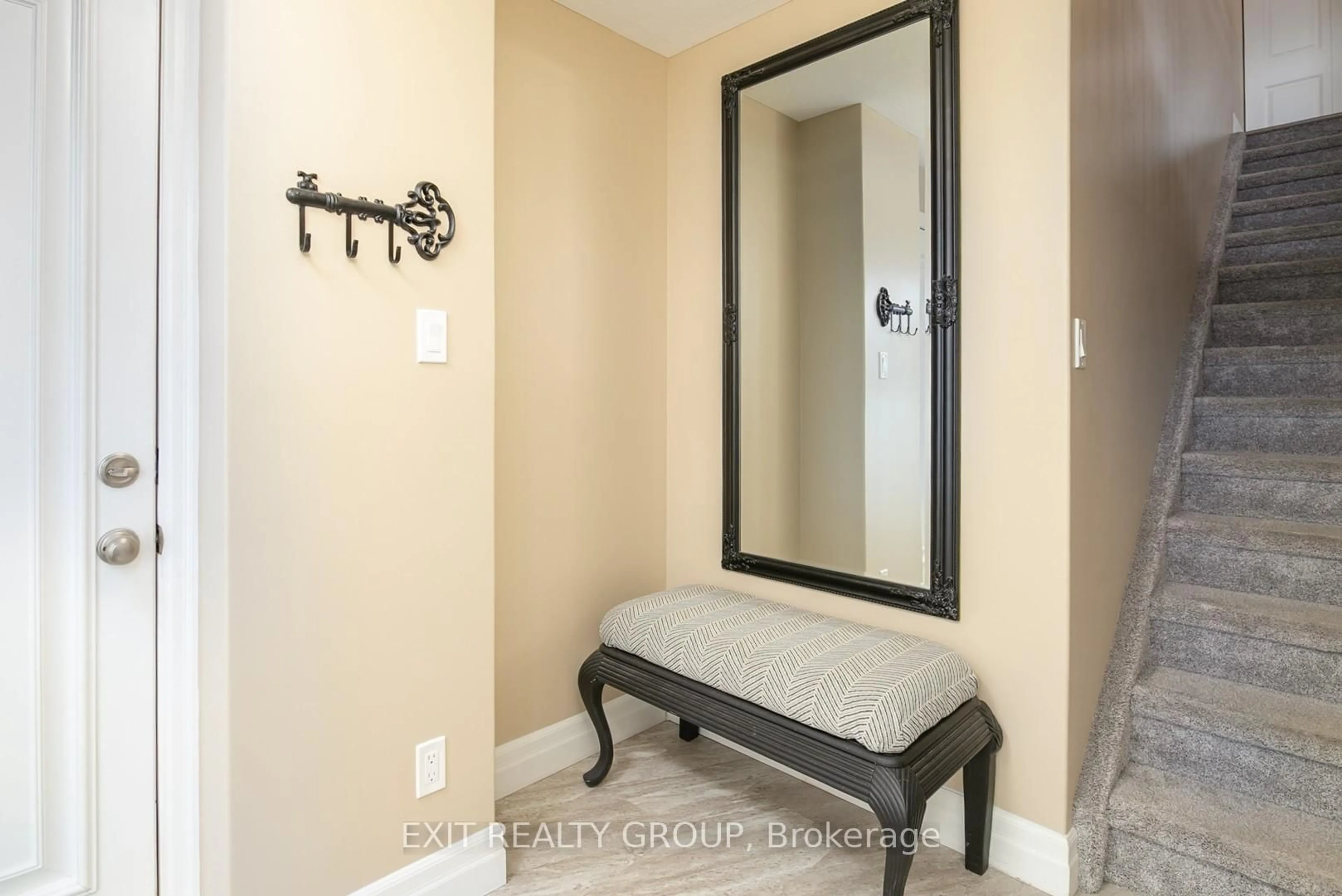 Indoor entryway for 37 Caleb Cres, Hastings Ontario K0K 2C0