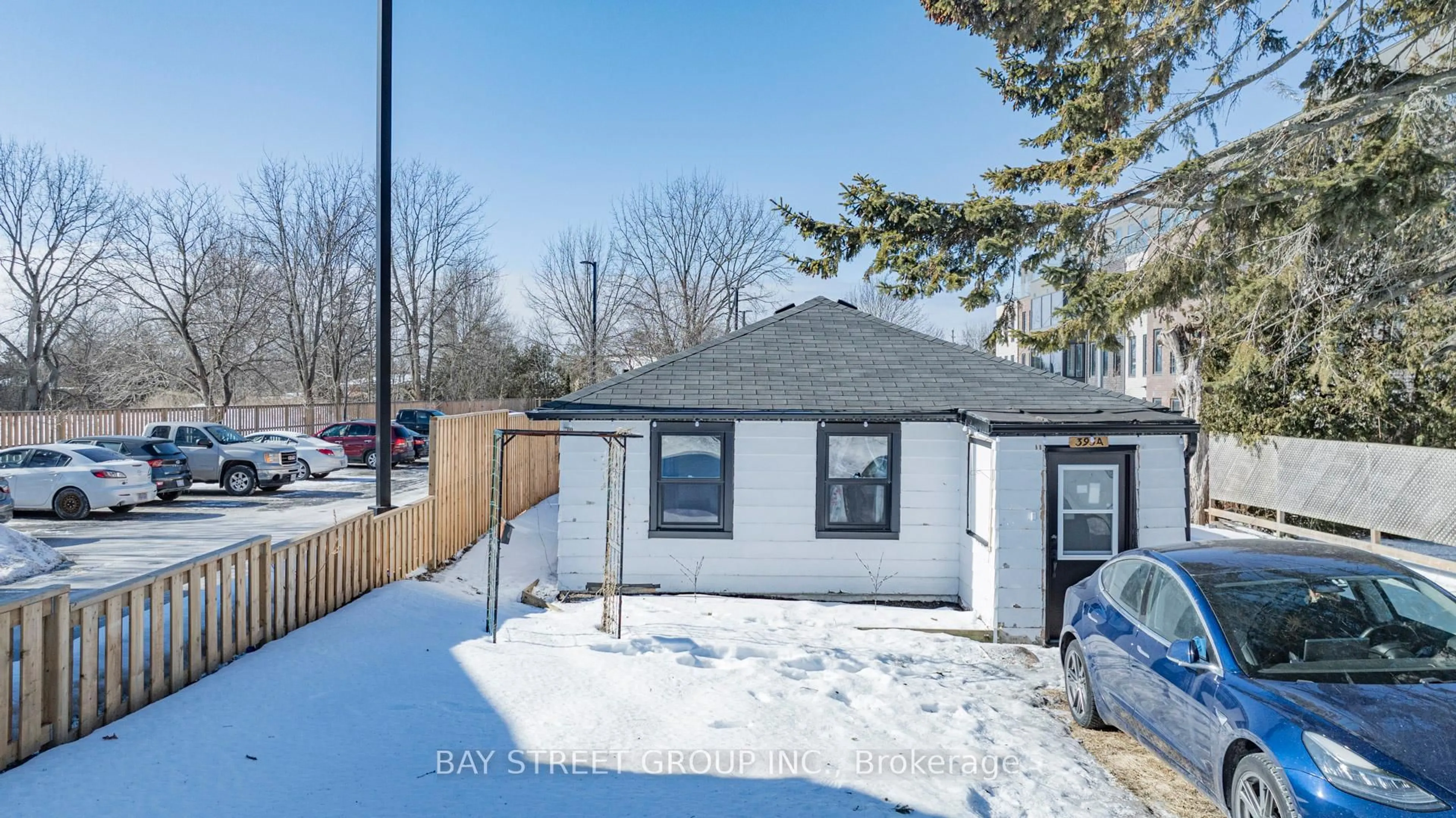 A pic from outside/outdoor area/front of a property/back of a property/a pic from drone, street for 395 A William St, Cobourg Ontario K9A 3A1