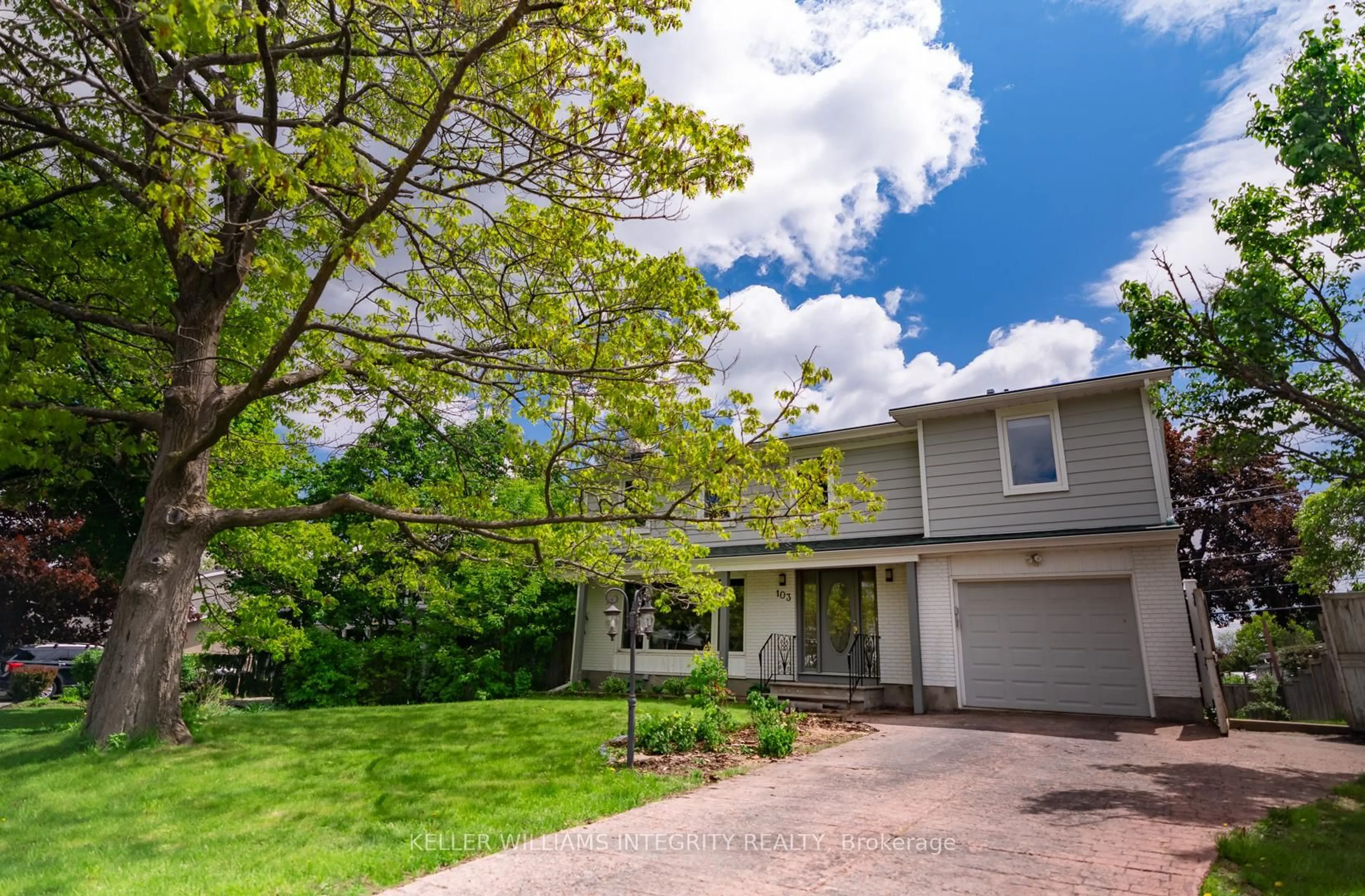 Unknown for 103 Beaver Rdge, Ottawa Ontario K2E 6E5