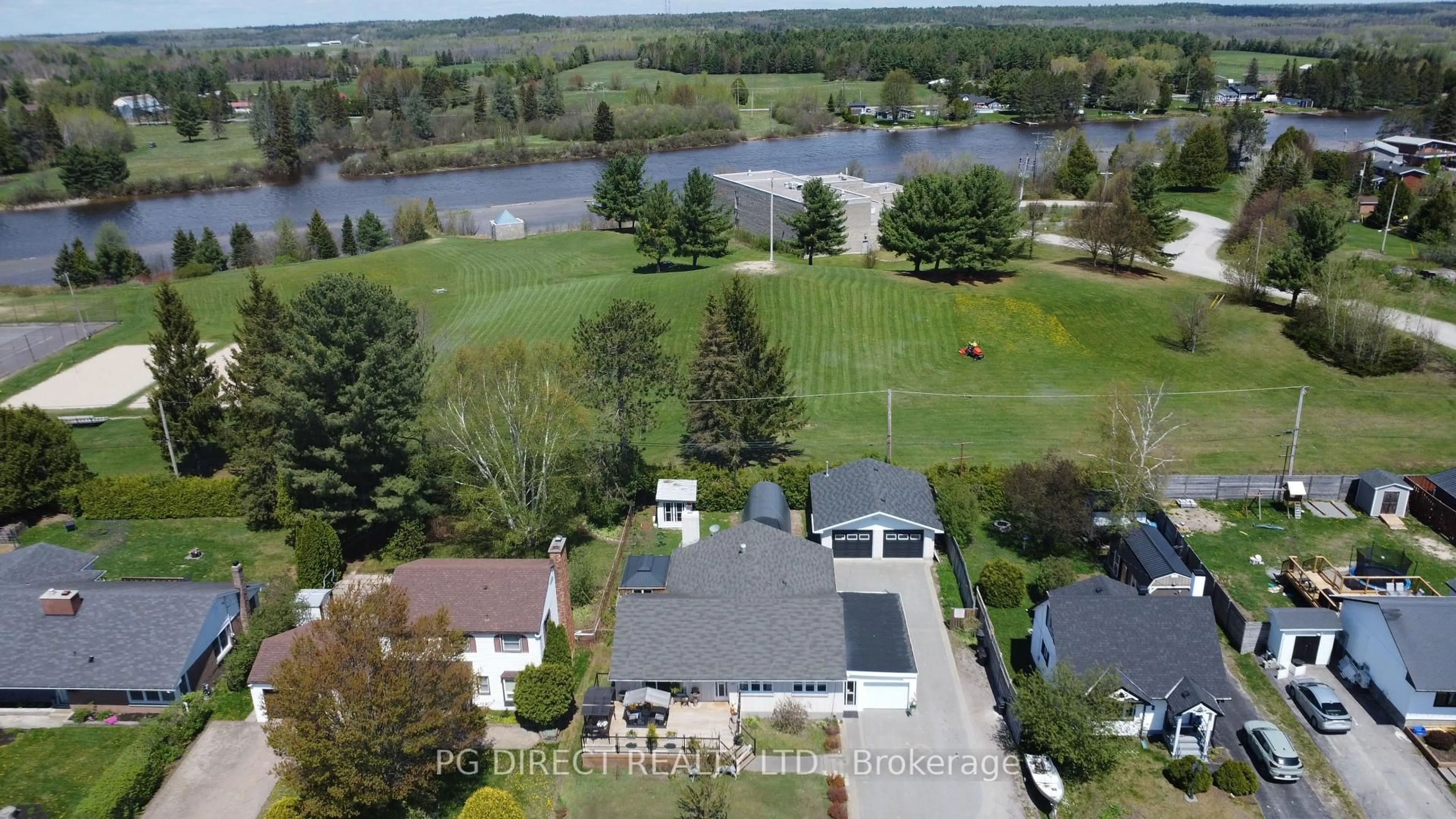A pic from outside/outdoor area/front of a property/back of a property/a pic from drone, water/lake/river/ocean view for 101 Ethel St, West Nipissing Ontario P2B 1V3