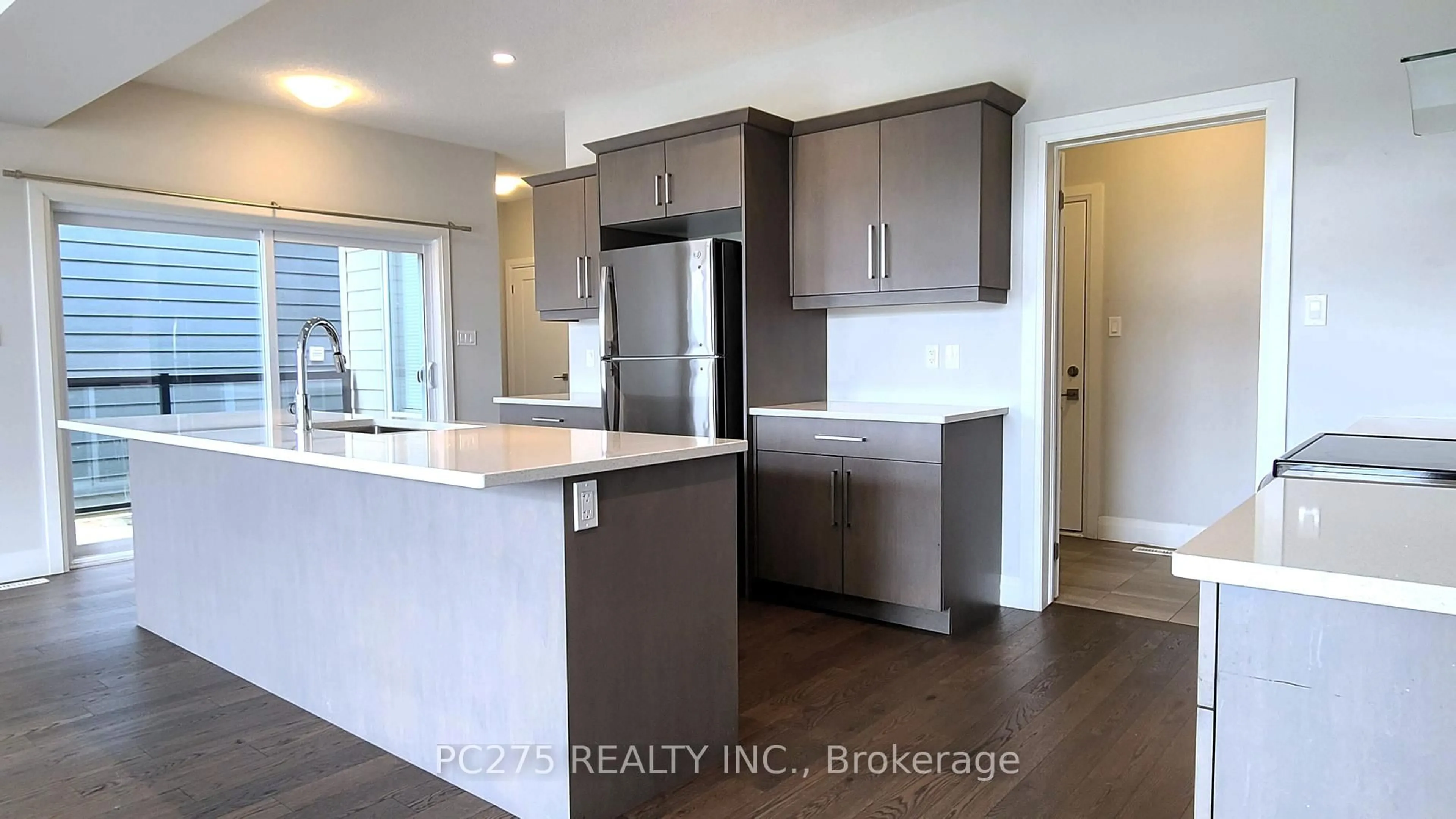 Open concept kitchen, unknown for 1244 Sandbar St, London North Ontario N6G 0Y3