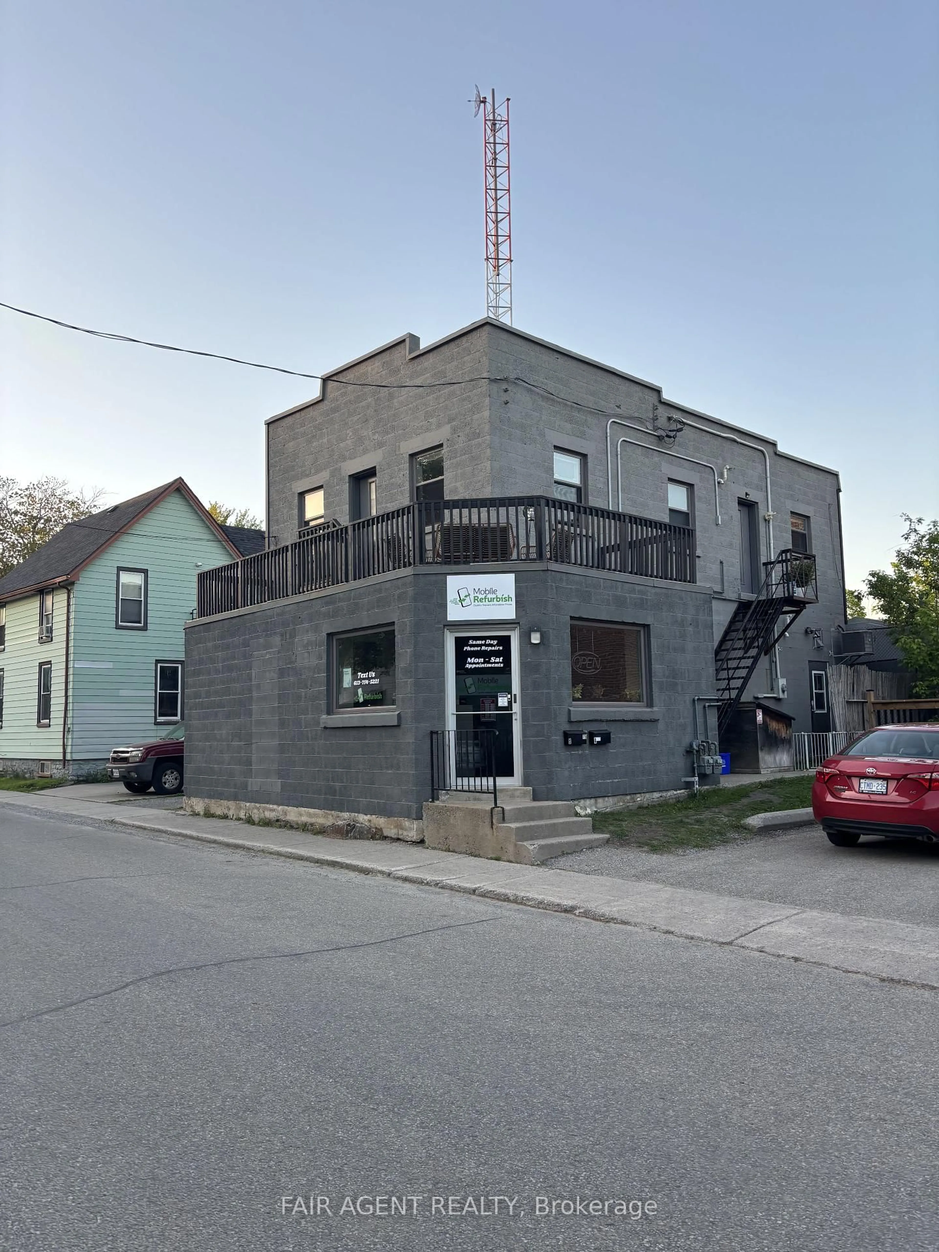 Unknown for 75 JOHN St, Brockville Ontario K6V 5B1