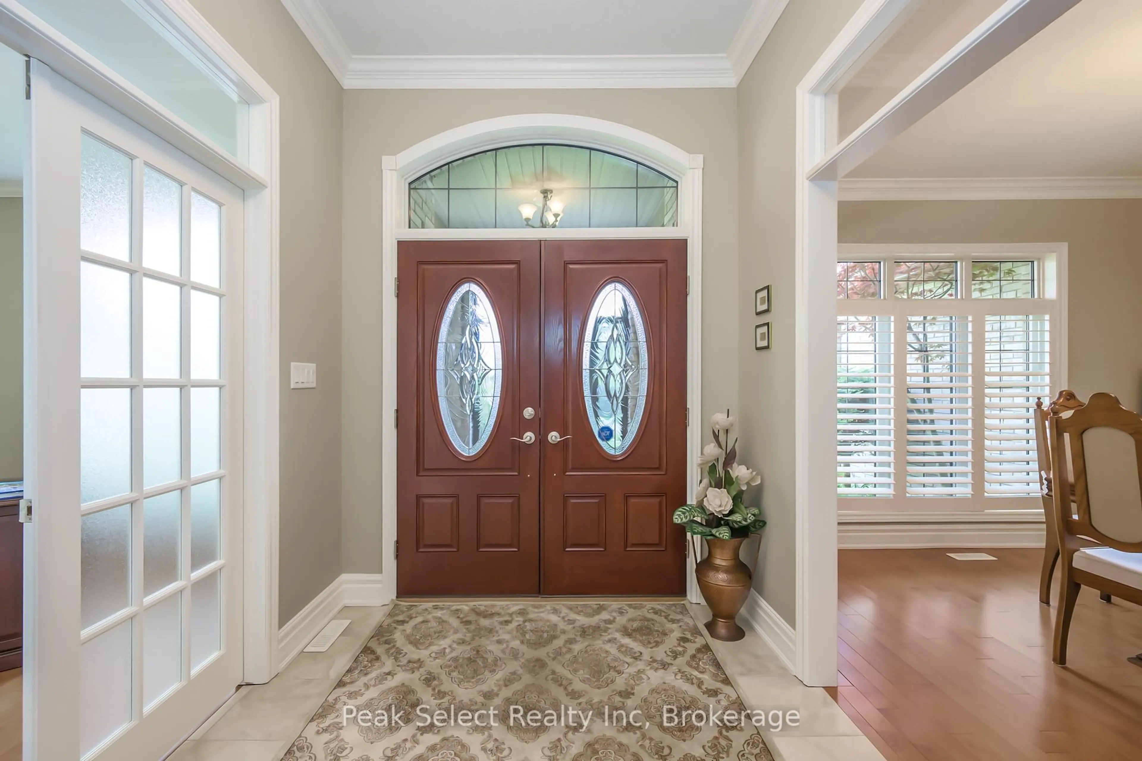 Indoor entryway for 2285 Lilac Ave, London South Ontario N6K 5E1