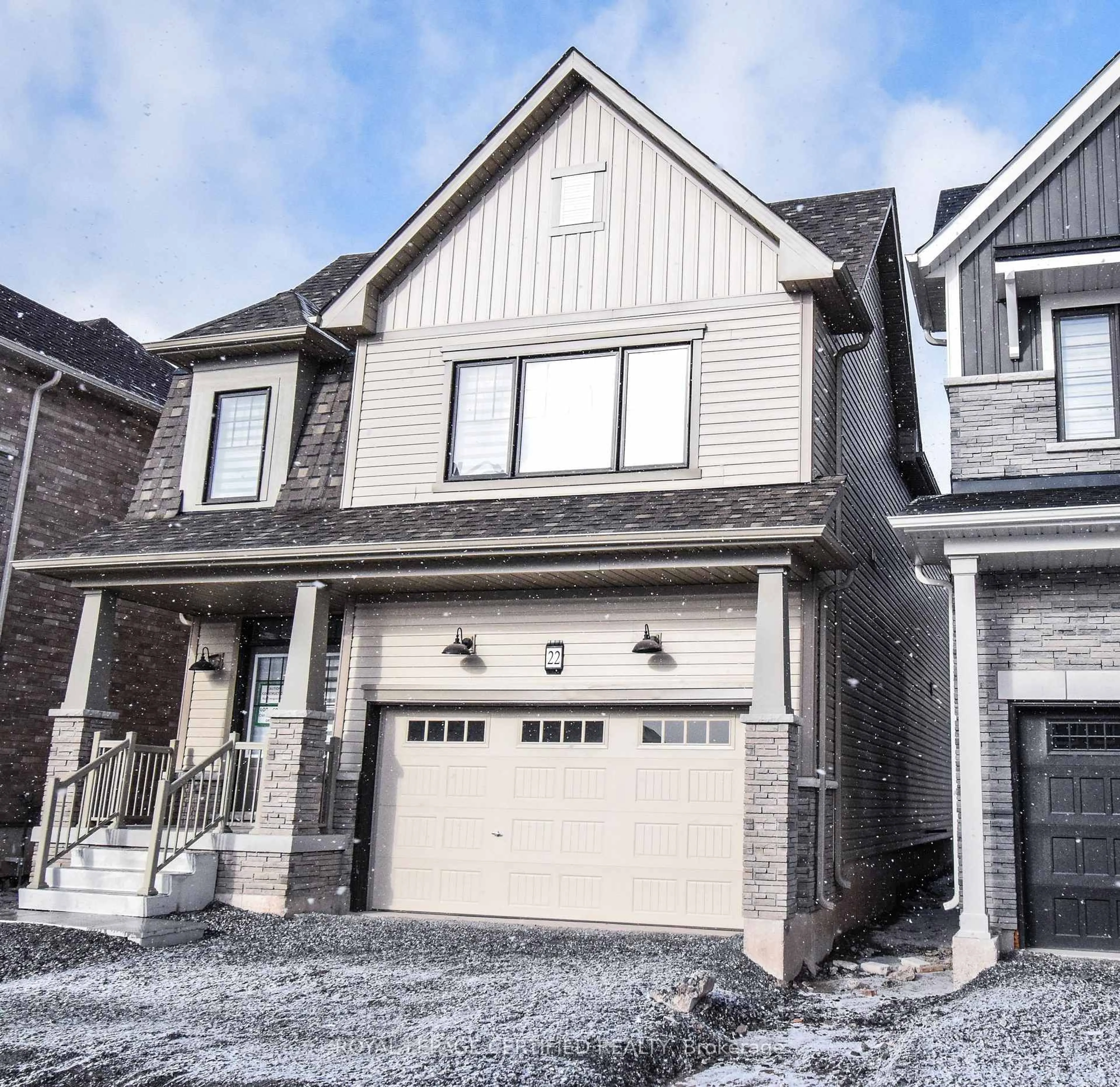 Home with brick exterior material, street for 22 Stern Dr, Welland Ontario L3B 0M2