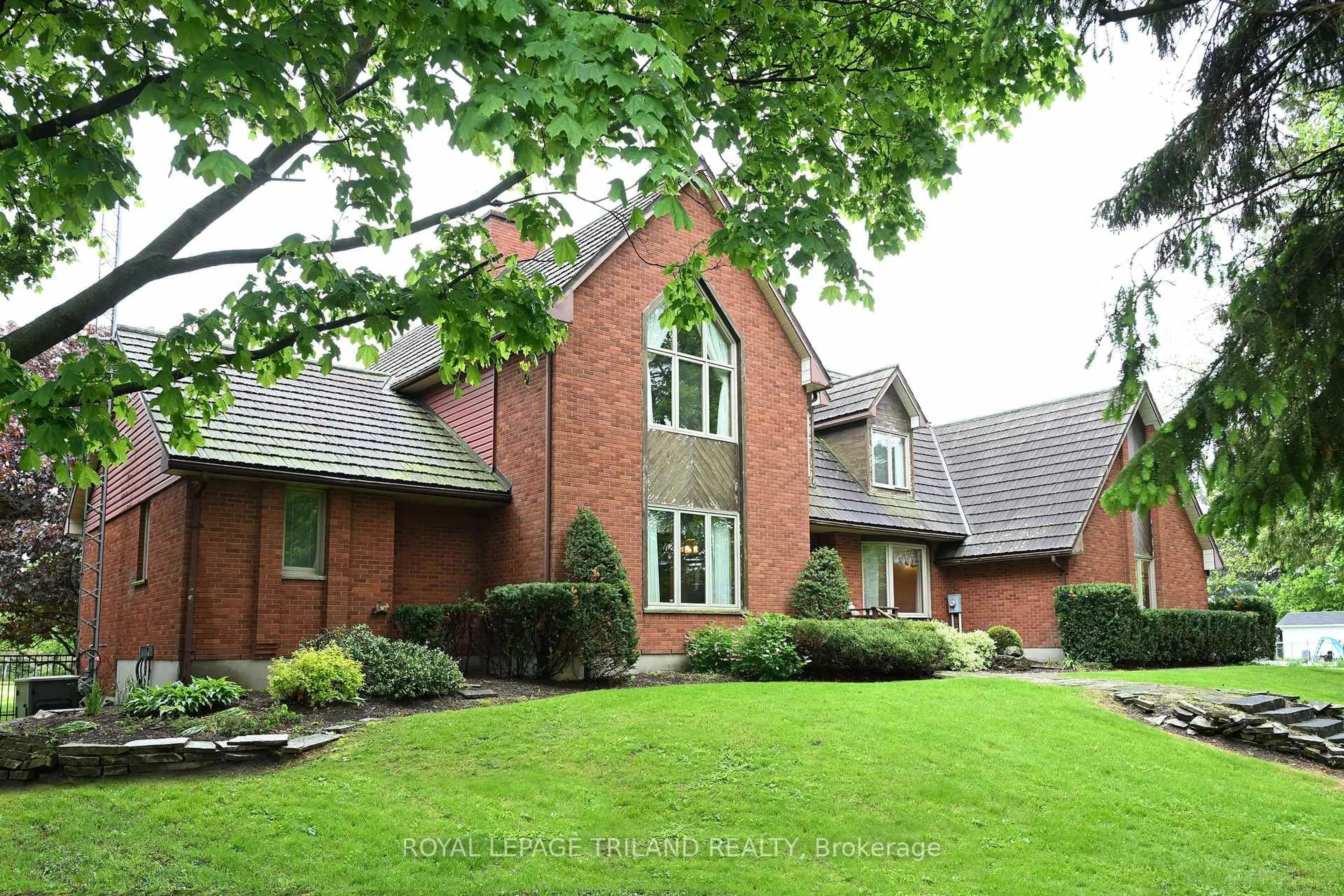 Home with brick exterior material, street for 6 Sifton St, Dutton/Dunwich Ontario N0L 2M0