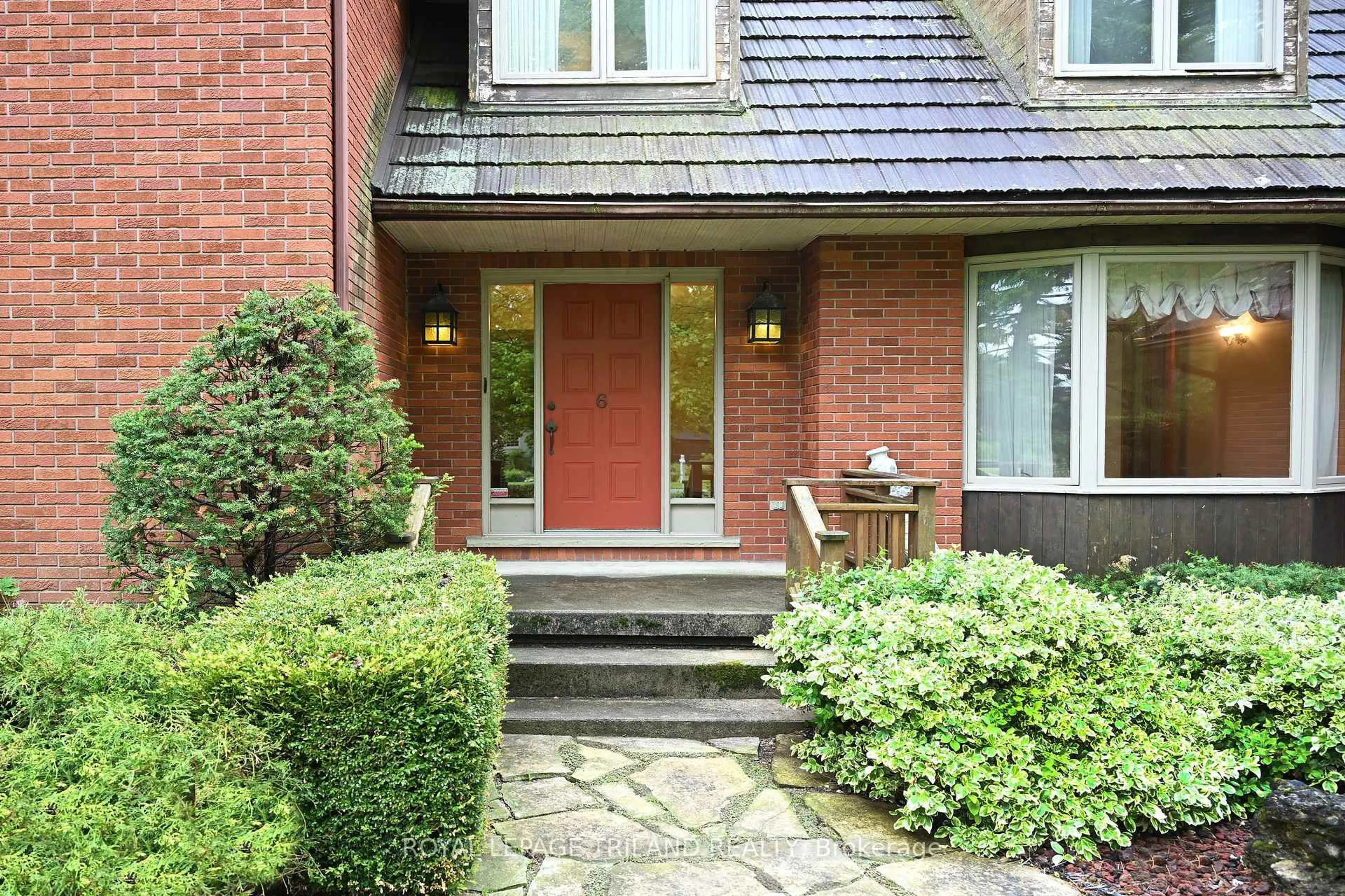 Home with brick exterior material, street for 6 Sifton St, Dutton/Dunwich Ontario N0L 2M0