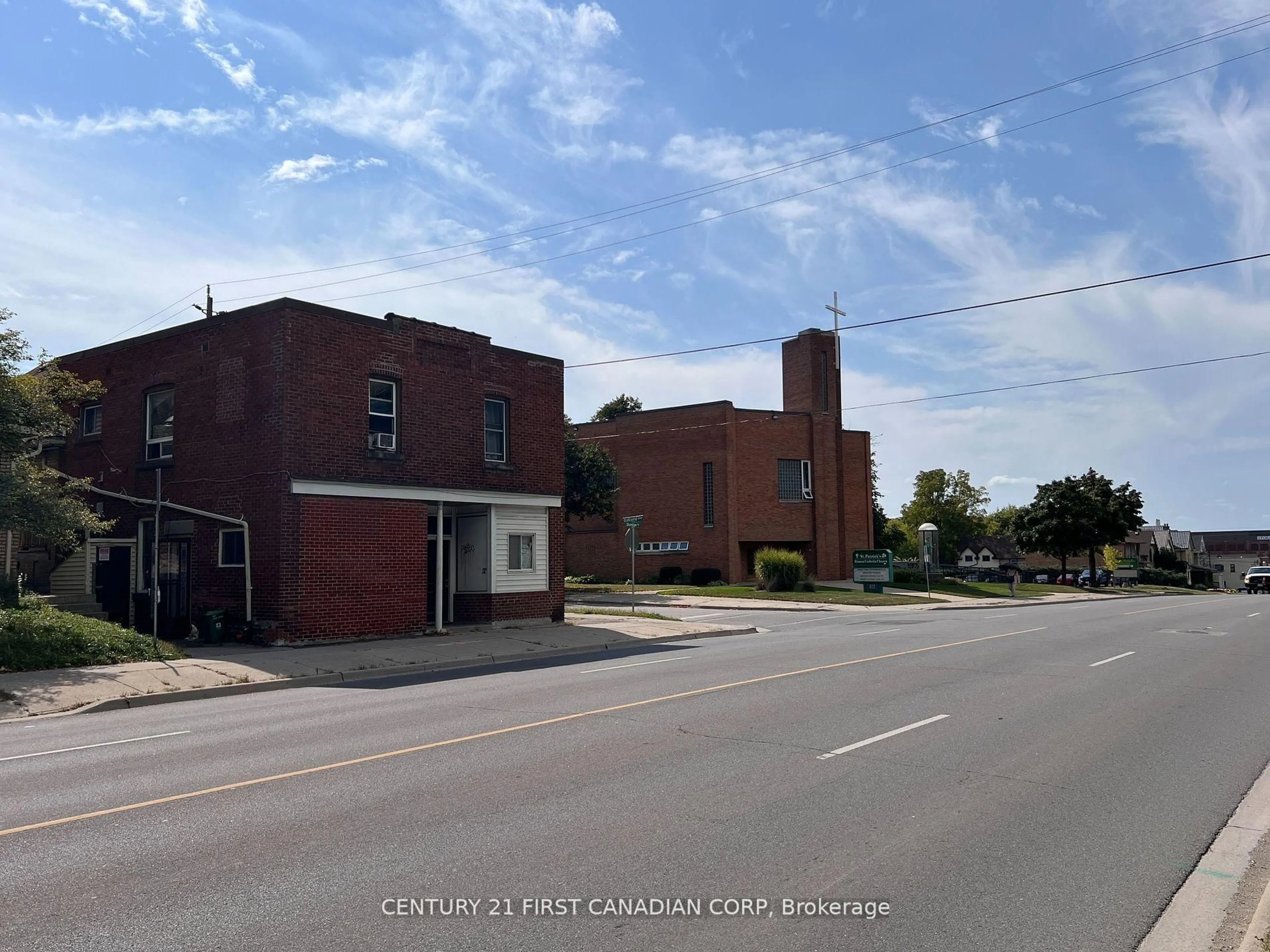 Unknown for 1267 Dundas St, London East Ontario N5W 3B3