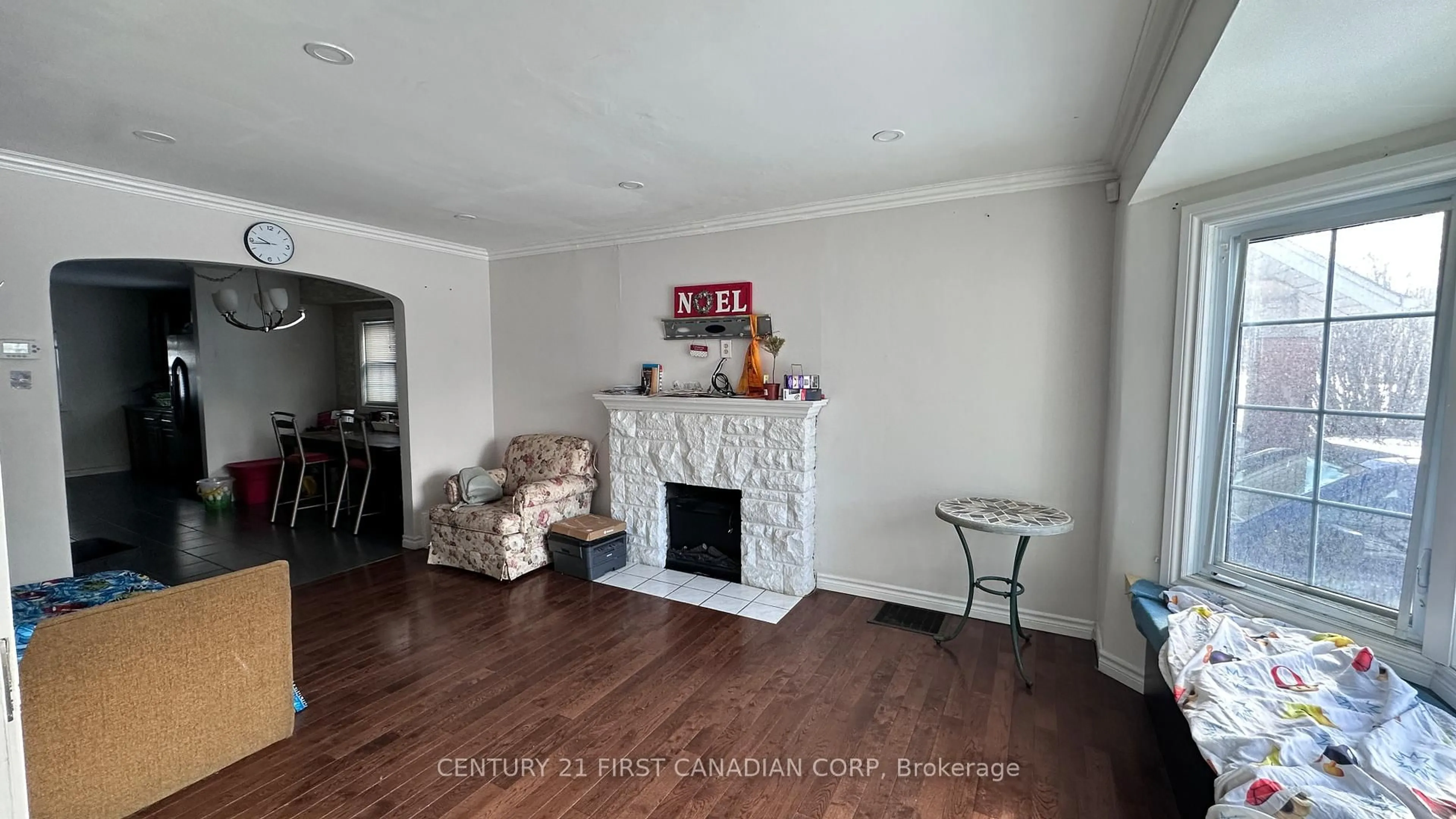 Living room with furniture, unknown for 258 Wellington Rd, London South Ontario N6C 4N5