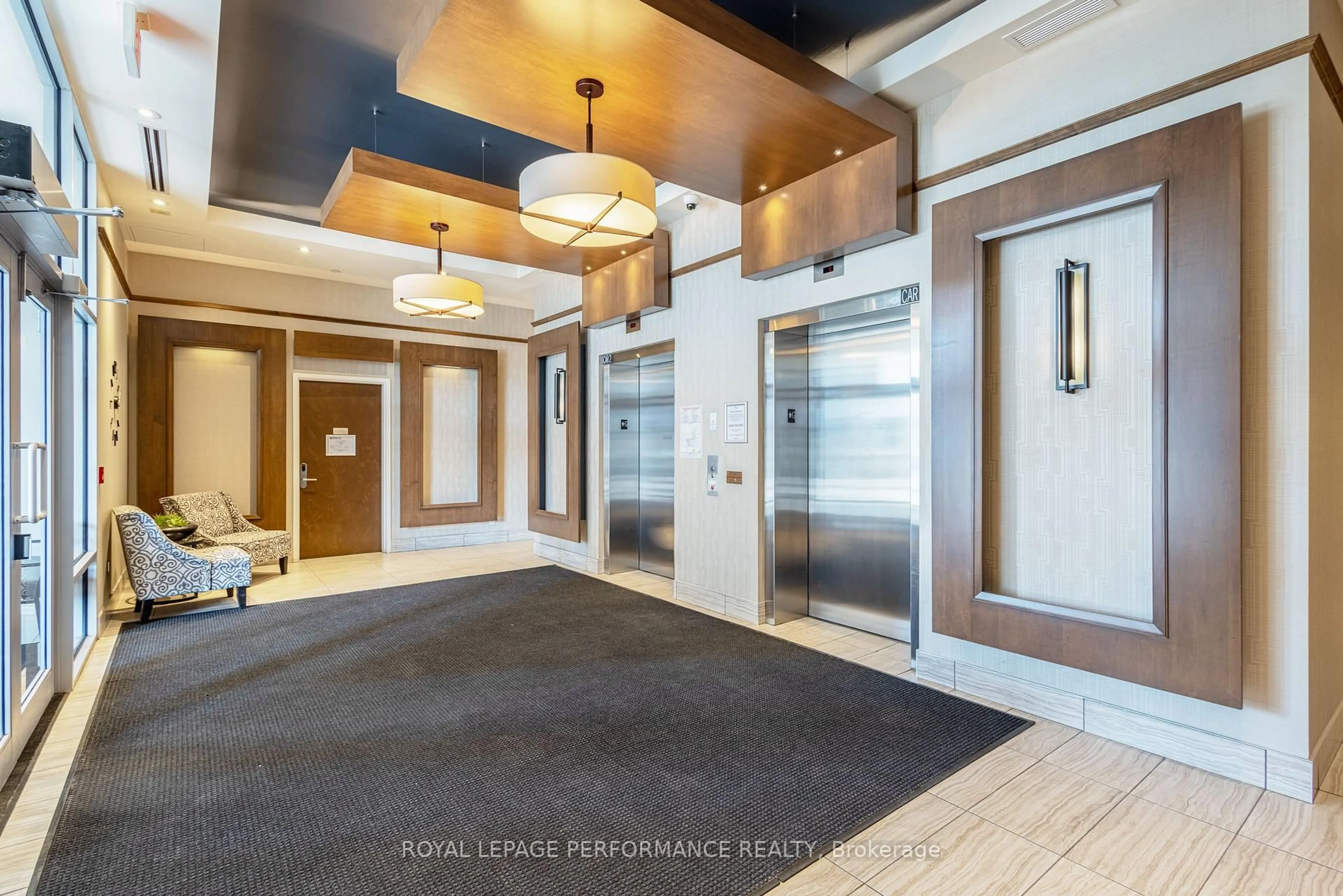 Indoor foyer for 330 Titan Private #1001, Ottawa Ontario K2G 1G3