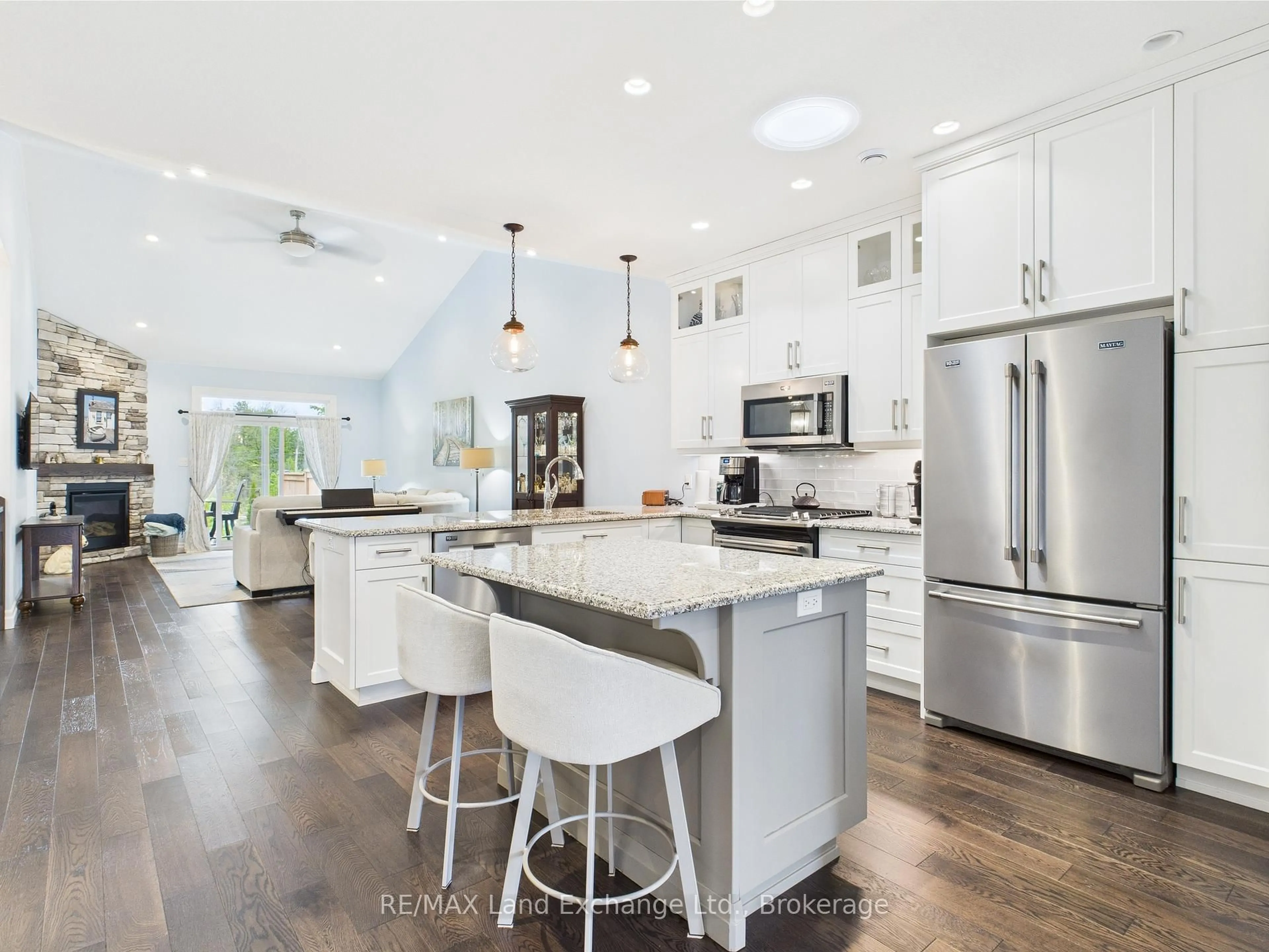 Open concept kitchen, unknown for 552 Durham St #26, Kincardine Ontario N2Z 0G5
