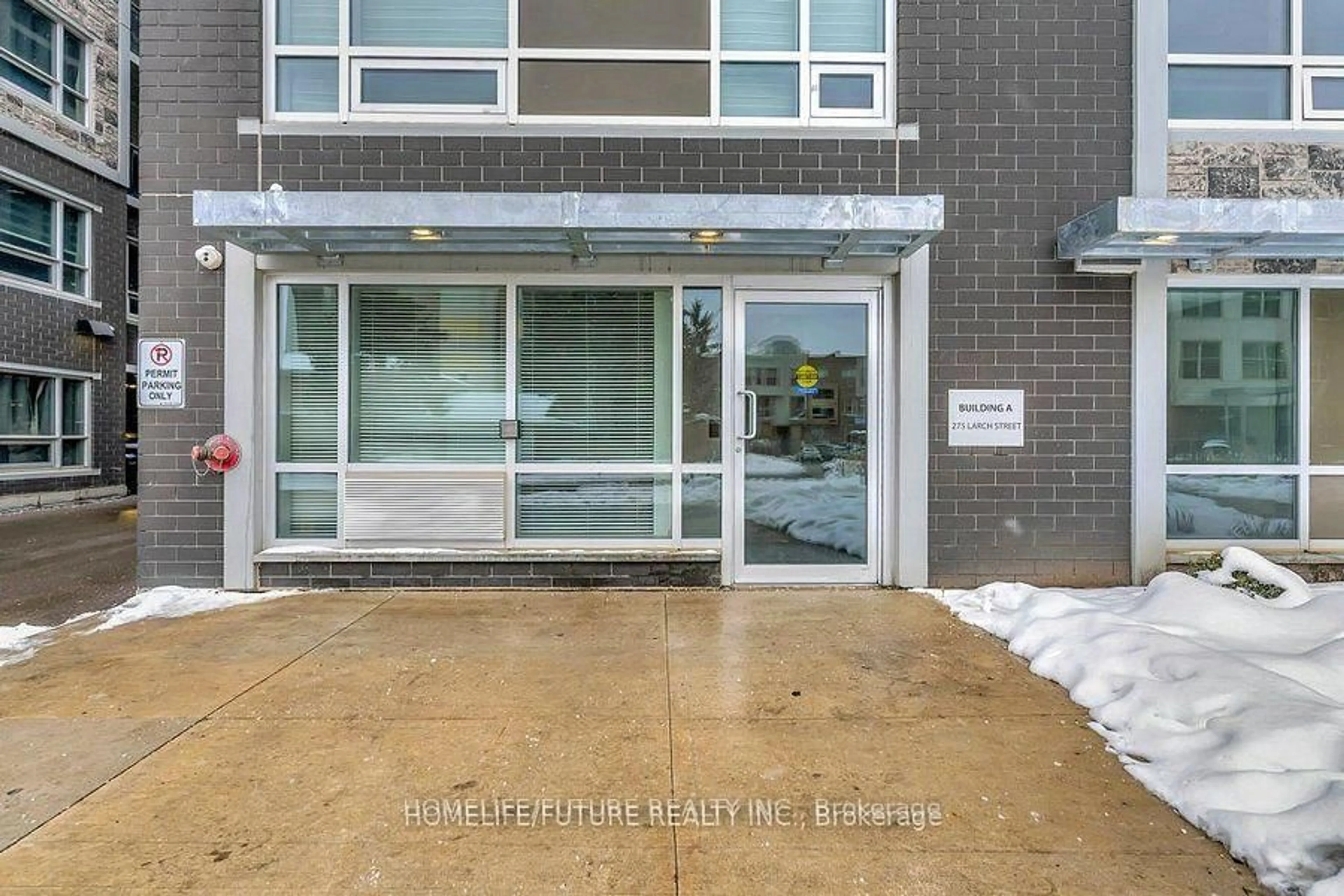 Indoor entryway for 275 Larch St #A608, Waterloo Ontario N2L 3R2