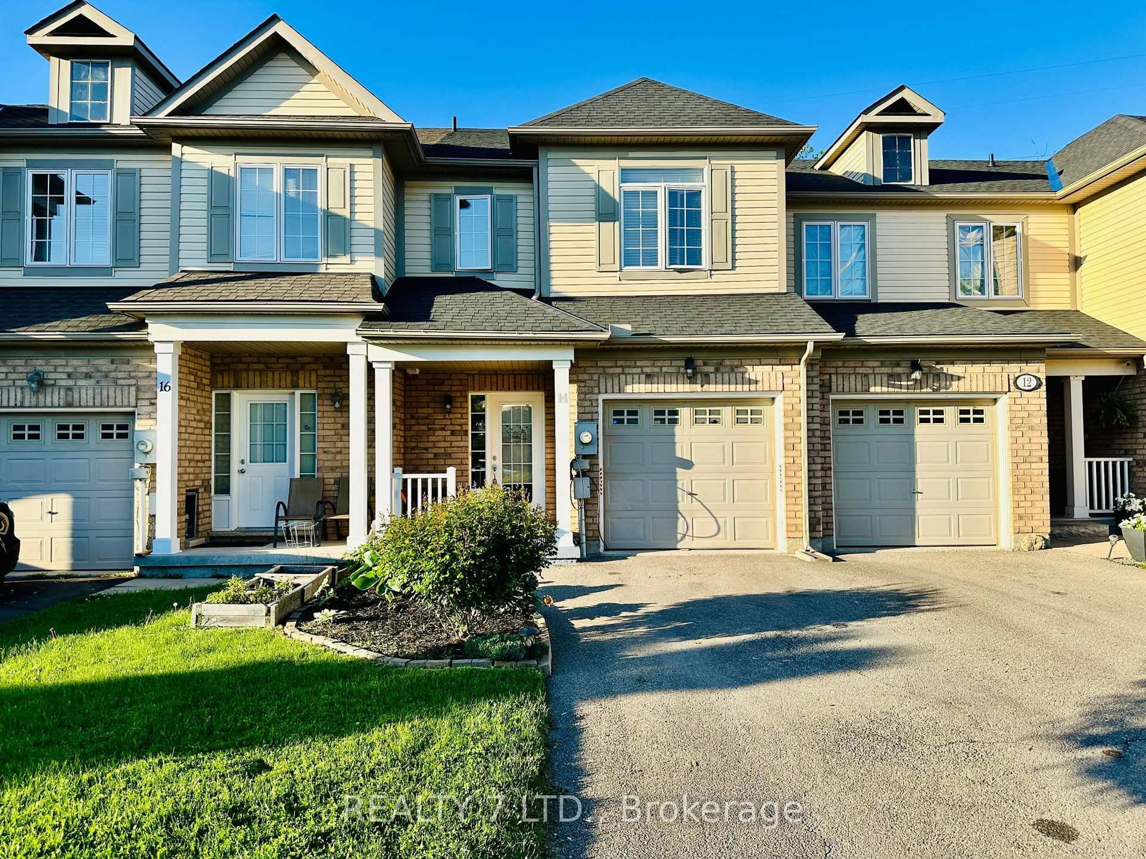 Home with brick exterior material, street for 14 CHLOE St, St. Catharines Ontario L2P 0A6