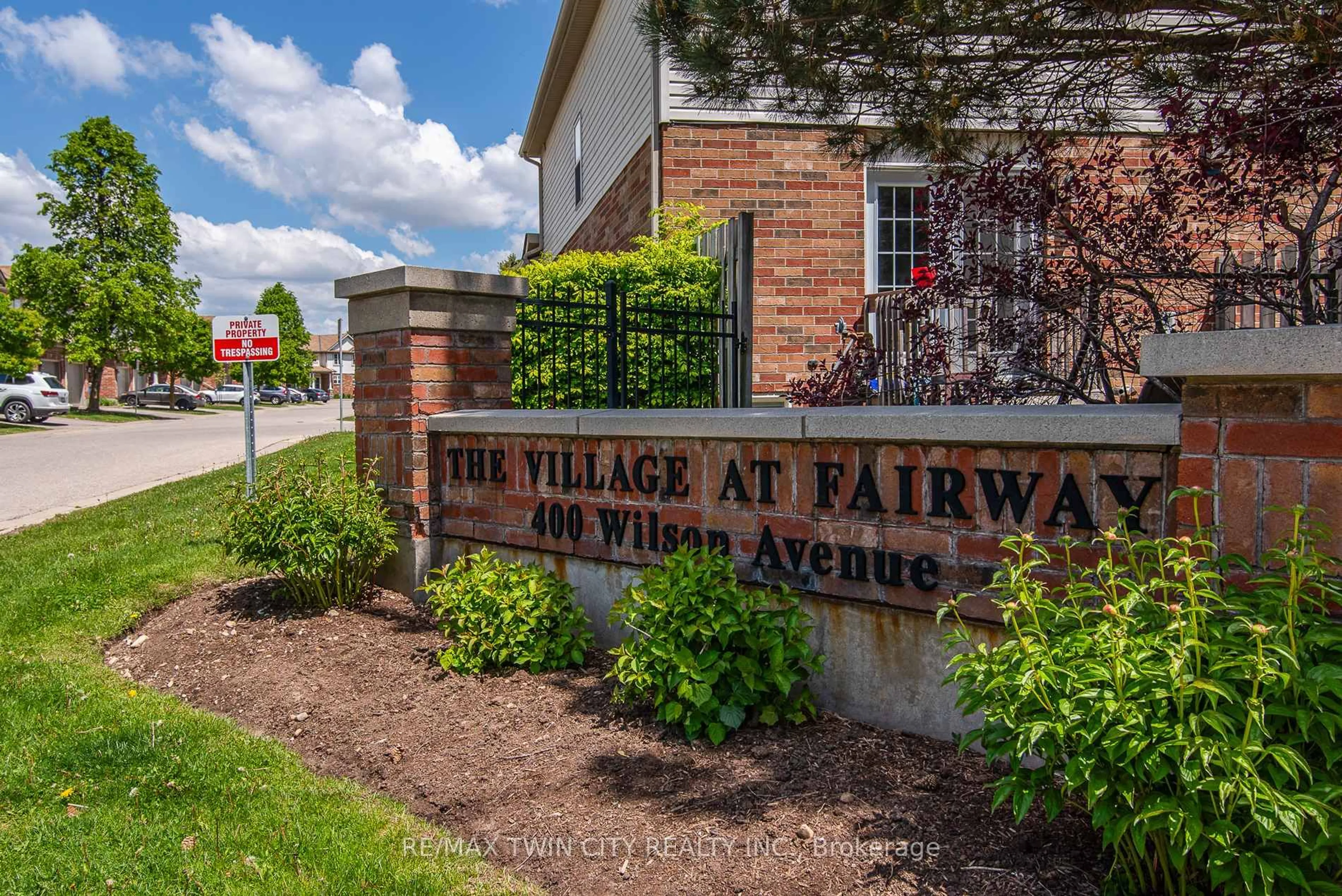Unknown for 400 Wilson Ave #8, Kitchener Ontario N2C 2S1
