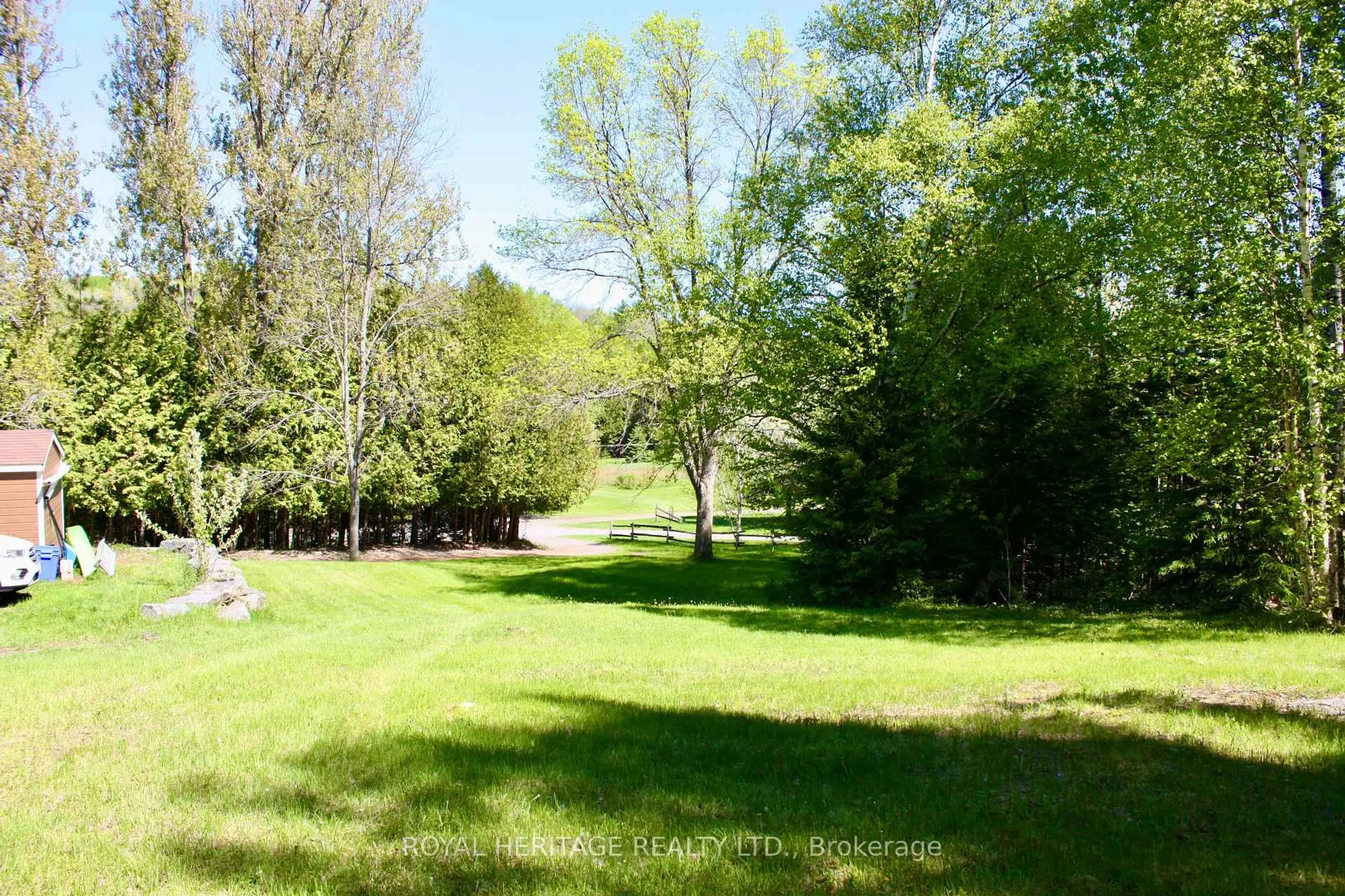 Patio, forest/trees view for 22 Robert Dr, Bancroft Ontario K0L 1C0