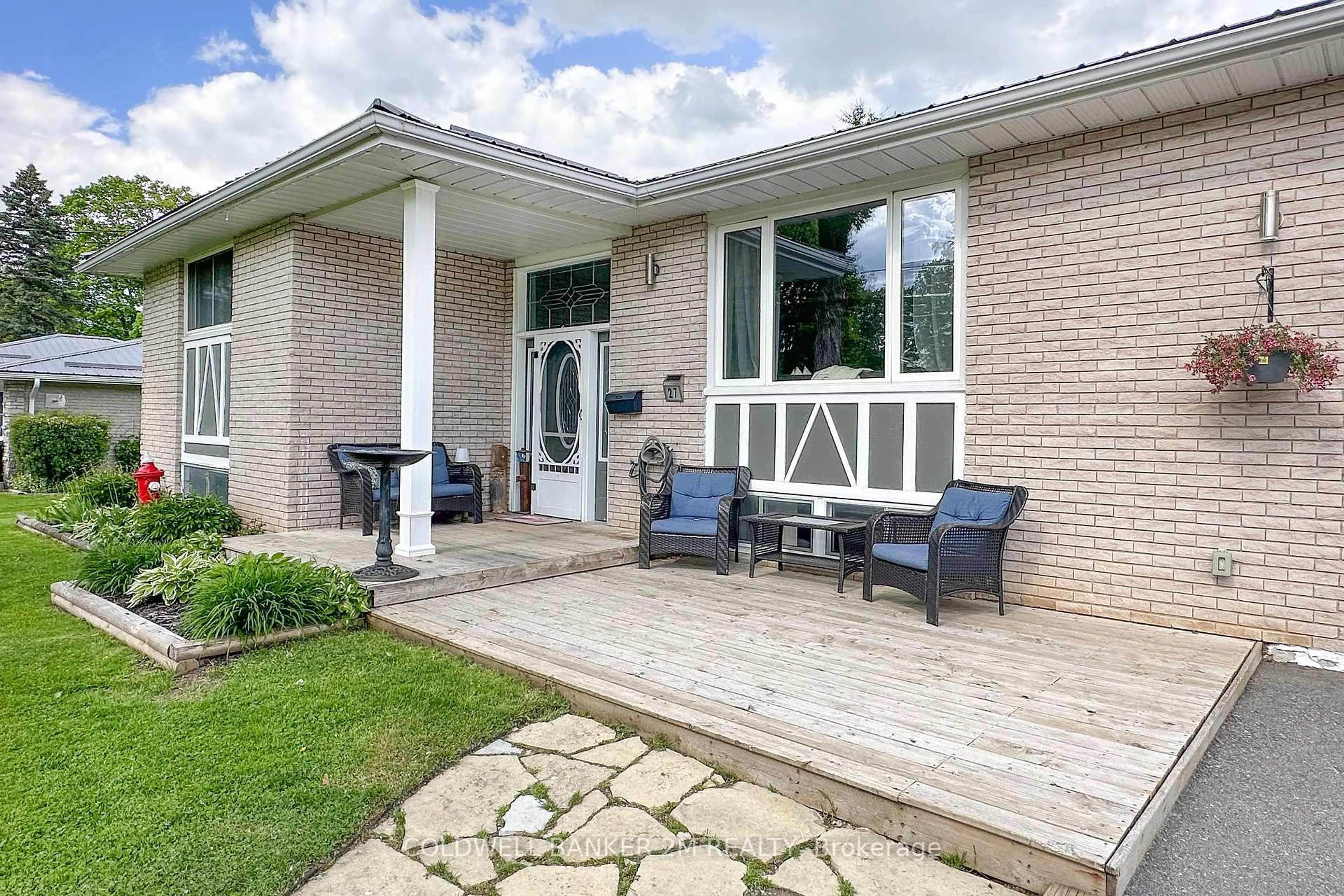 Home with brick exterior material, street for 27 Anne St, Cavan Monaghan Ontario L0A 1G0