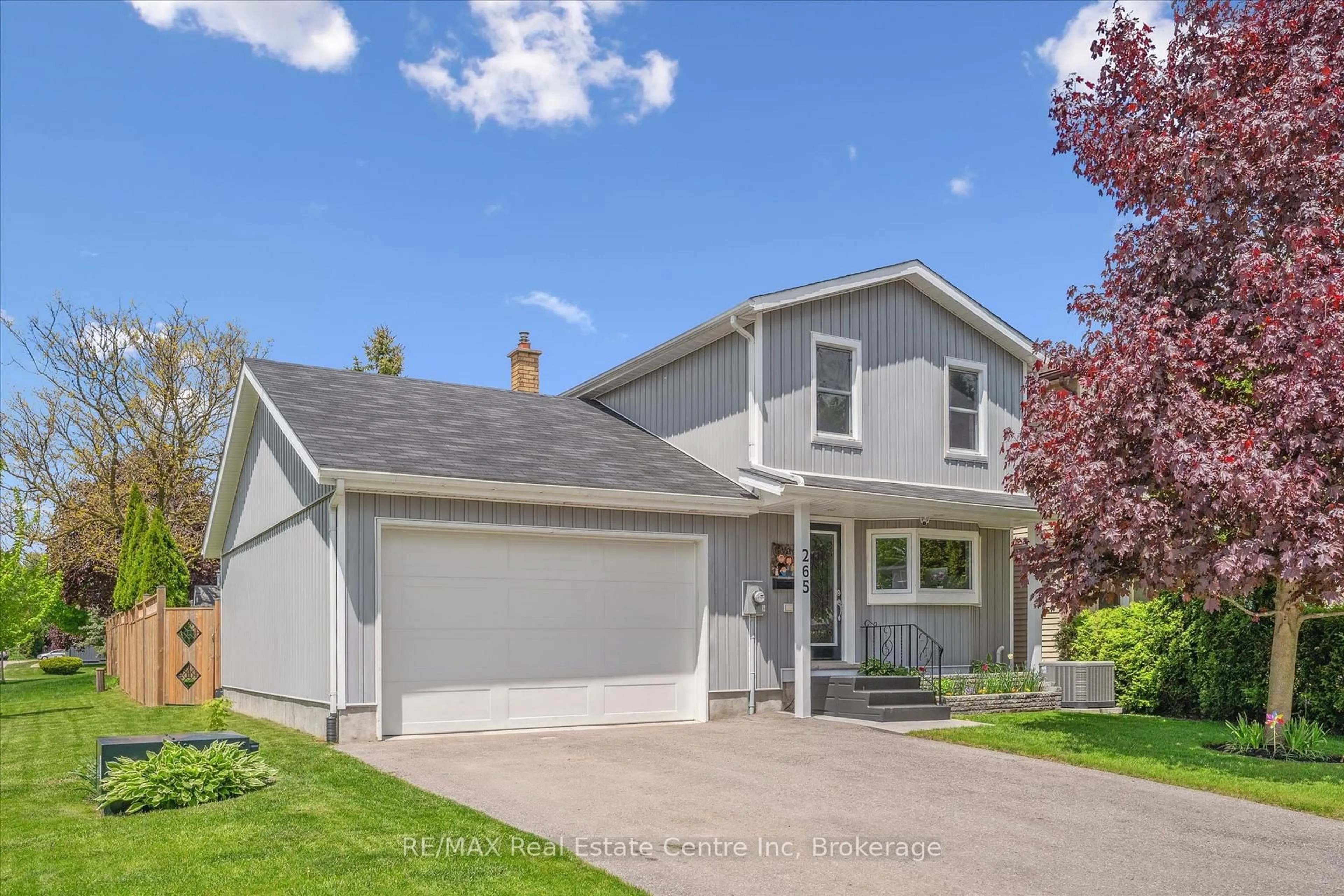 Home with vinyl exterior material, street for 265 Strathallan St, Centre Wellington Ontario N1M 3K6