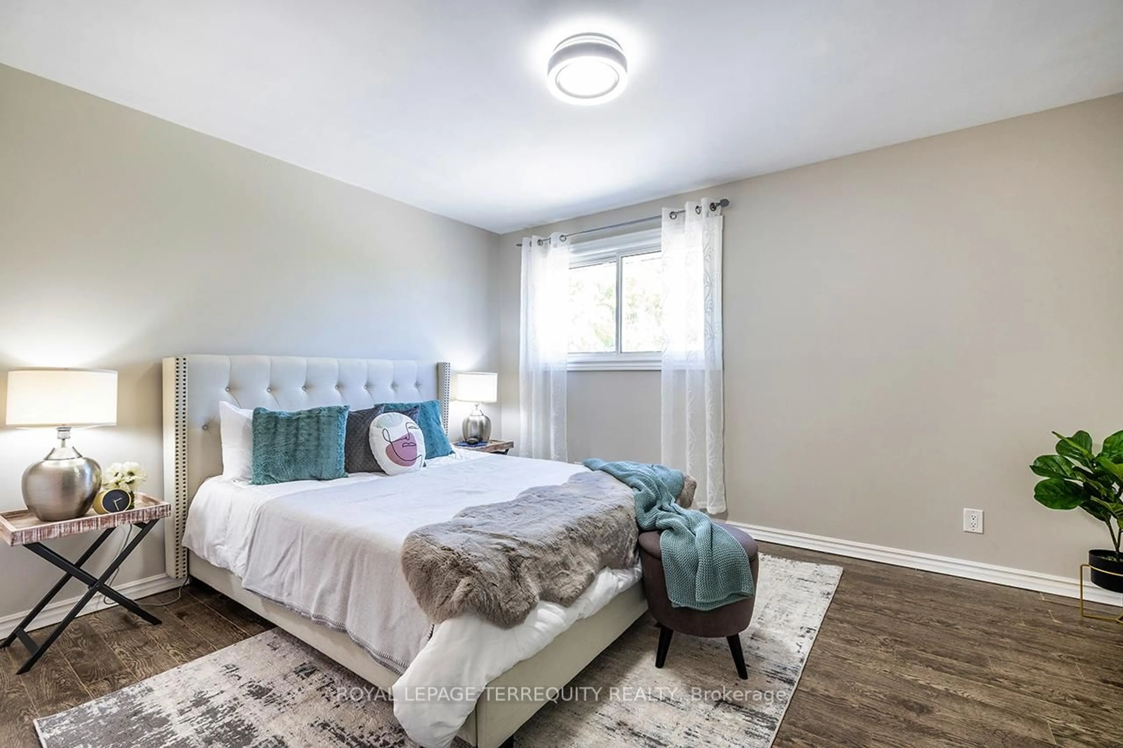 Bedroom with bed, unknown for 400 Westwood Dr #A4, Cobourg Ontario K9A 2B6