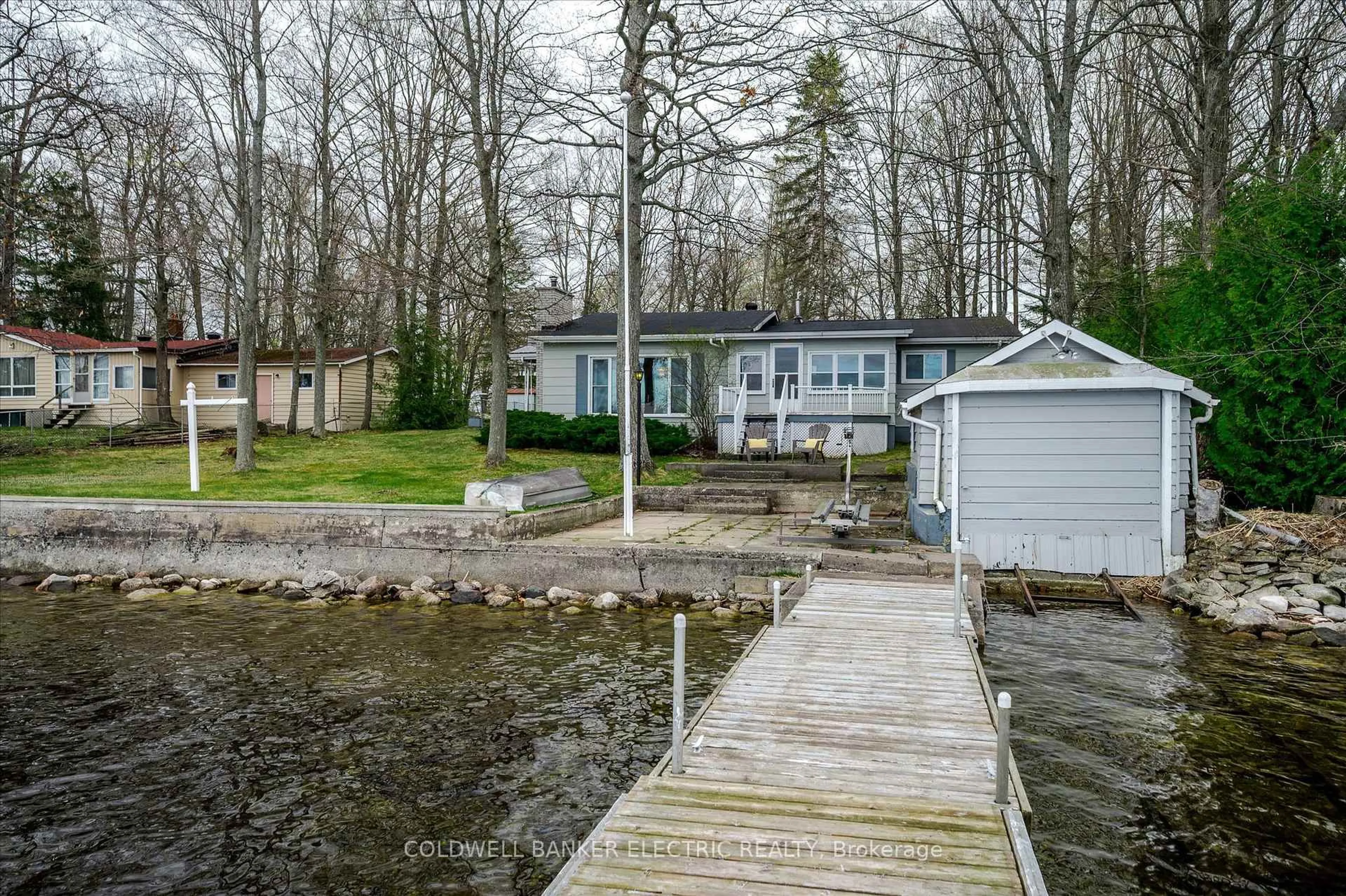 A pic from outside/outdoor area/front of a property/back of a property/a pic from drone, water/lake/river/ocean view for 318 Fothergill Isle N/A, Selwyn Ontario K9J 6X2