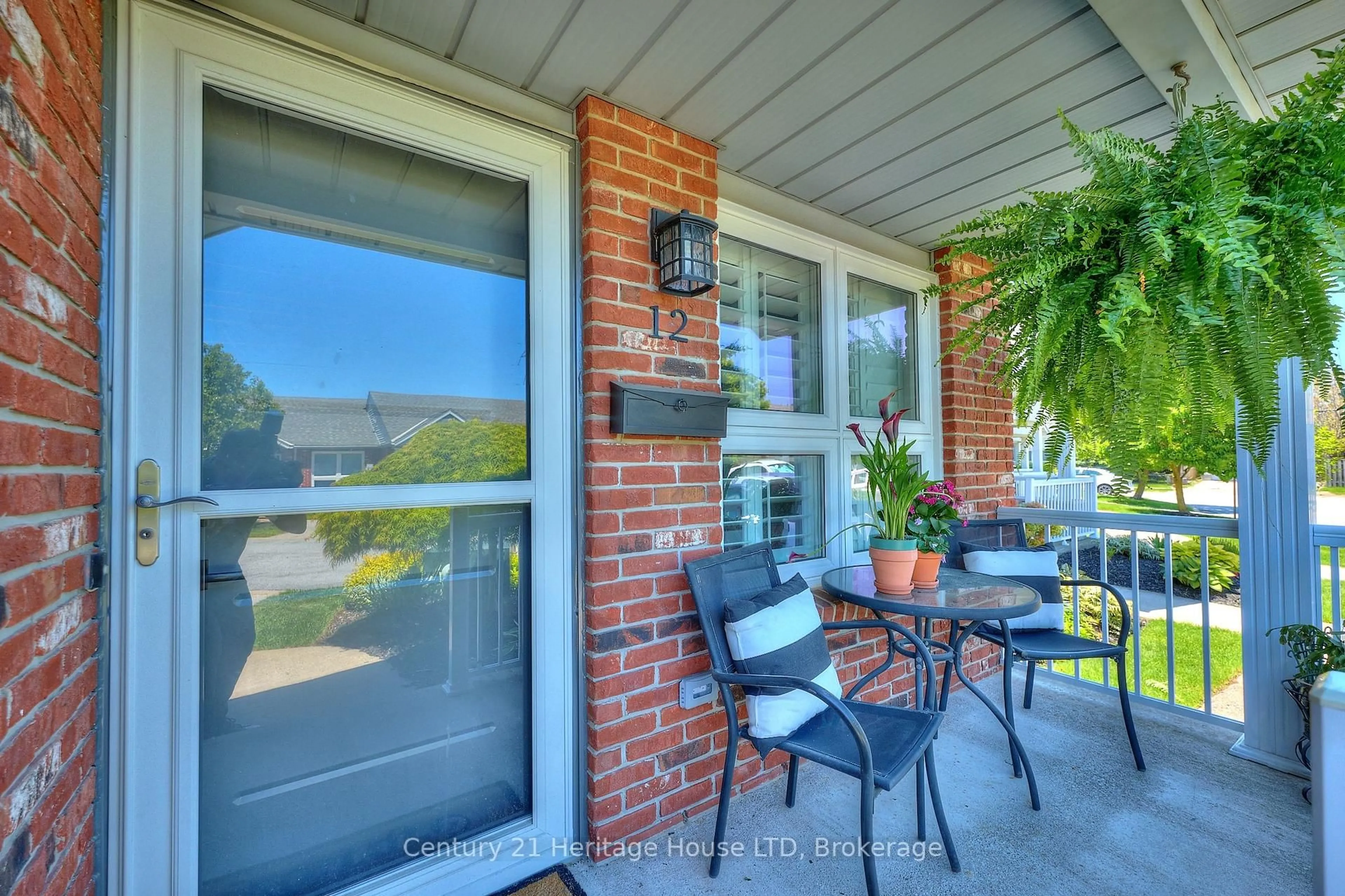 Patio, water/lake/river/ocean view for 226 Vansickle Rd #12, St. Catharines Ontario L2S 2S7