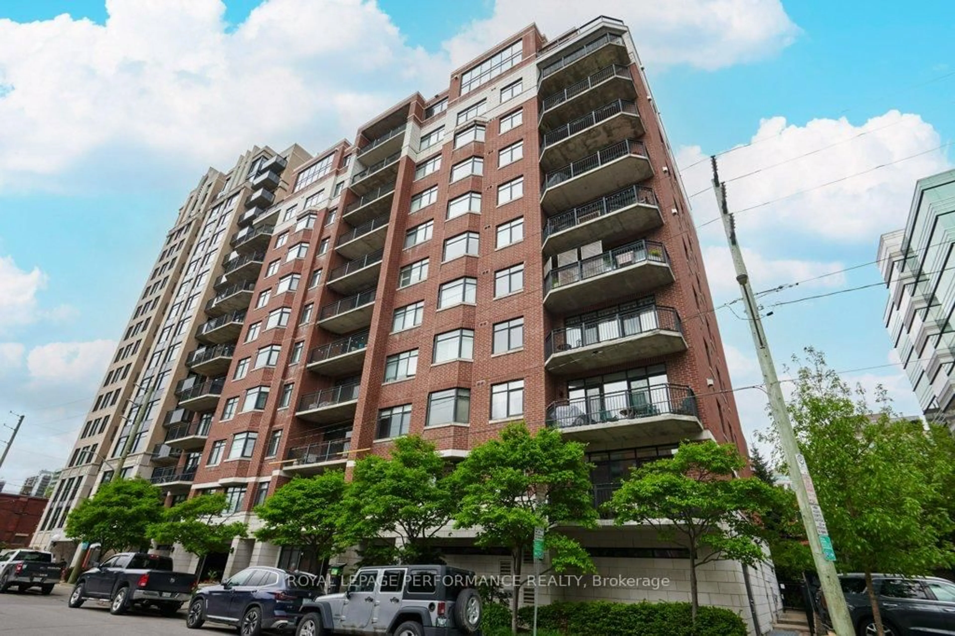 Patio, building for 375 Lisgar St #1006, Ottawa Ontario K2P 0E3